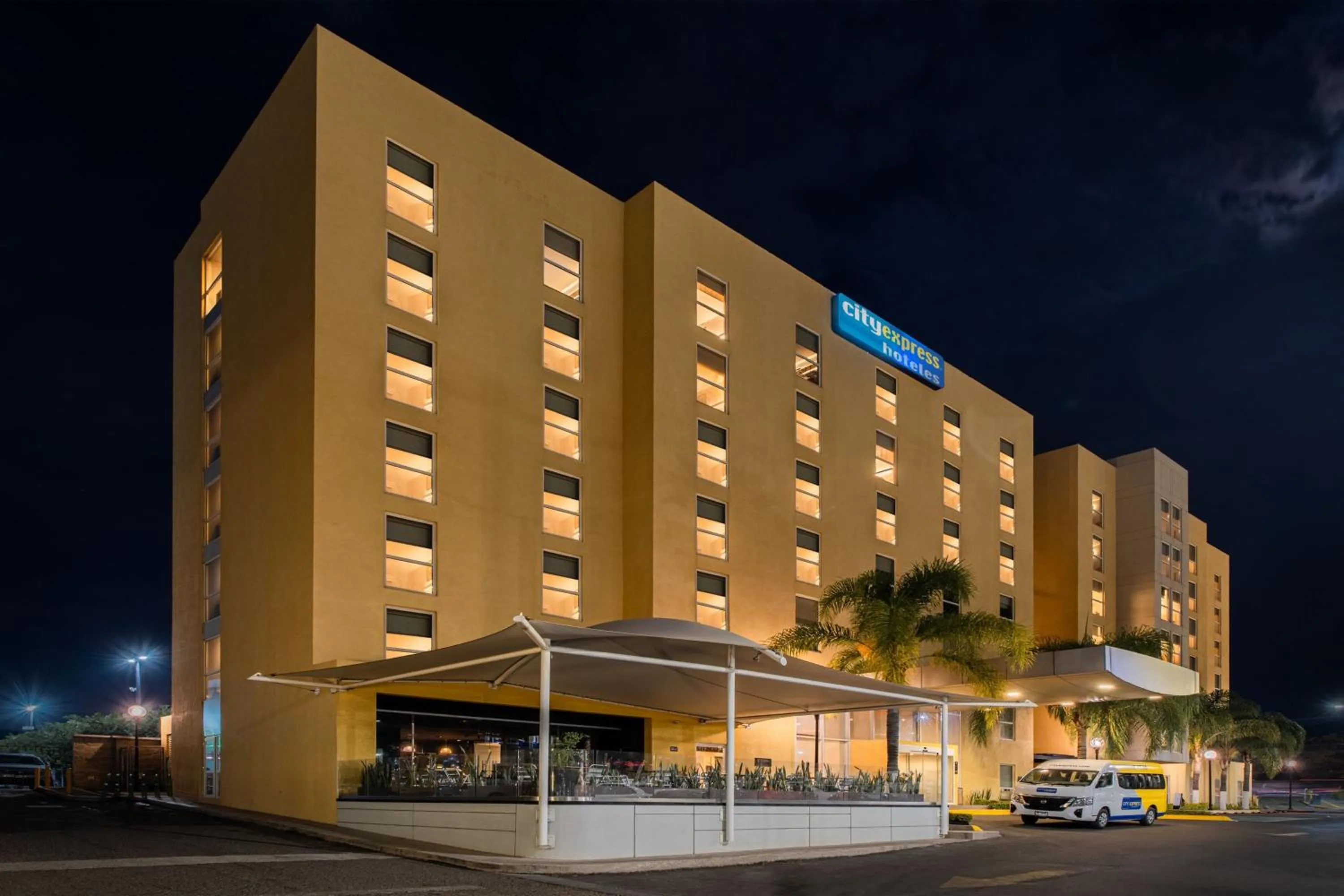 Property building in City Express by Marriott Queretaro Jurica
