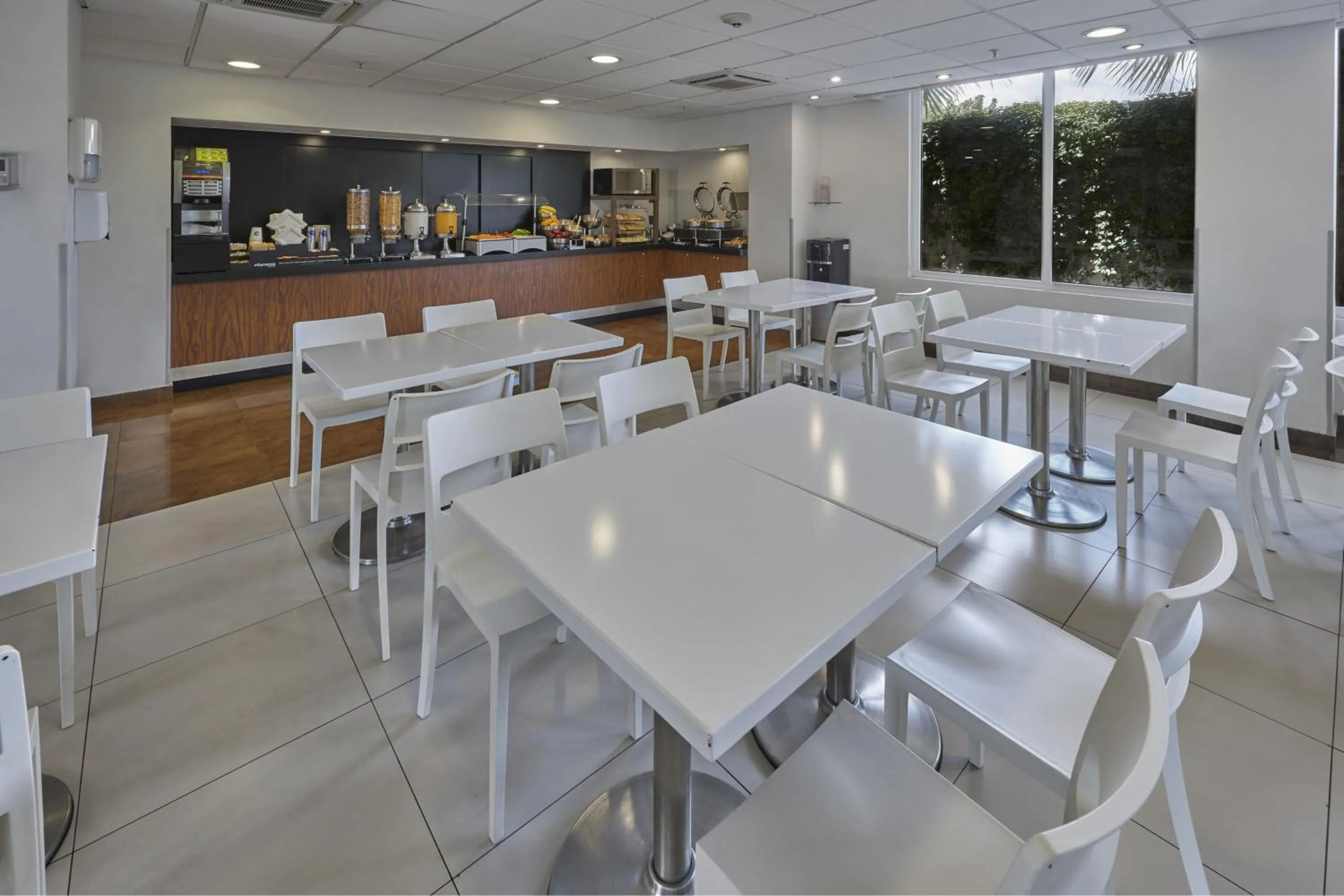 Breakfast in City Express by Marriott Queretaro Jurica