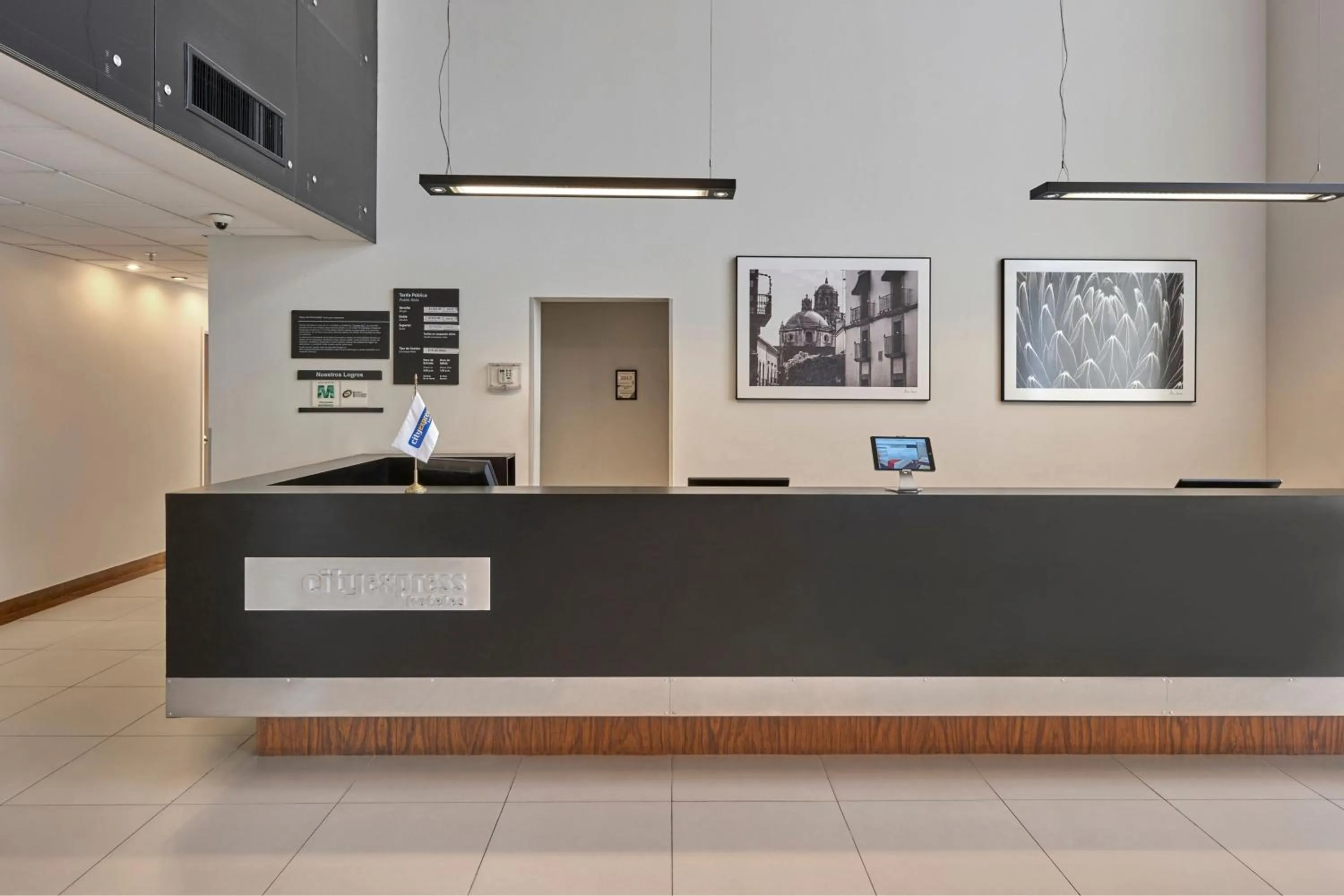 Lobby or reception in City Express by Marriott Queretaro Jurica