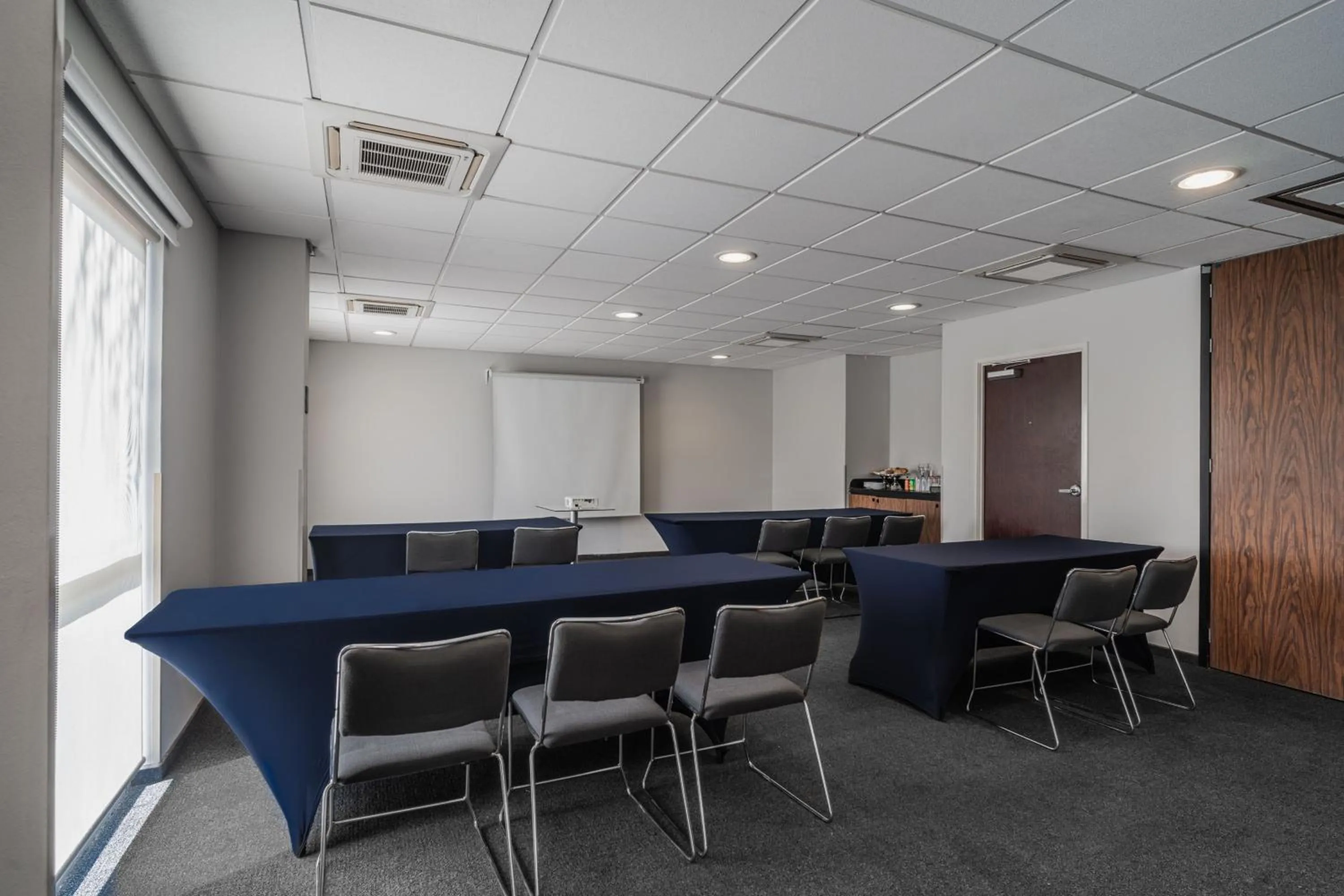 Meeting/conference room in City Express by Marriott Queretaro Jurica