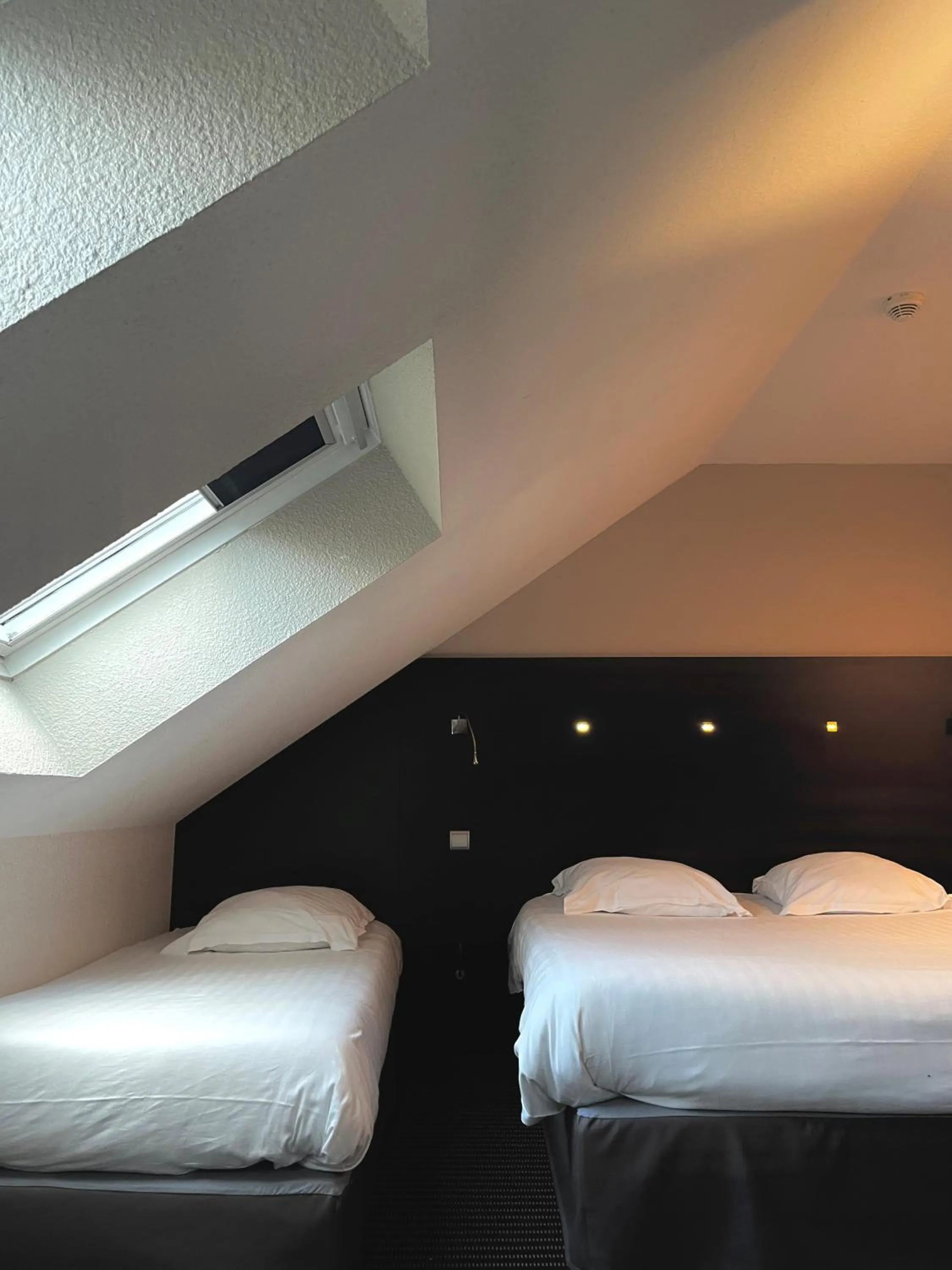 Bedroom, Bed in Parc Hôtel