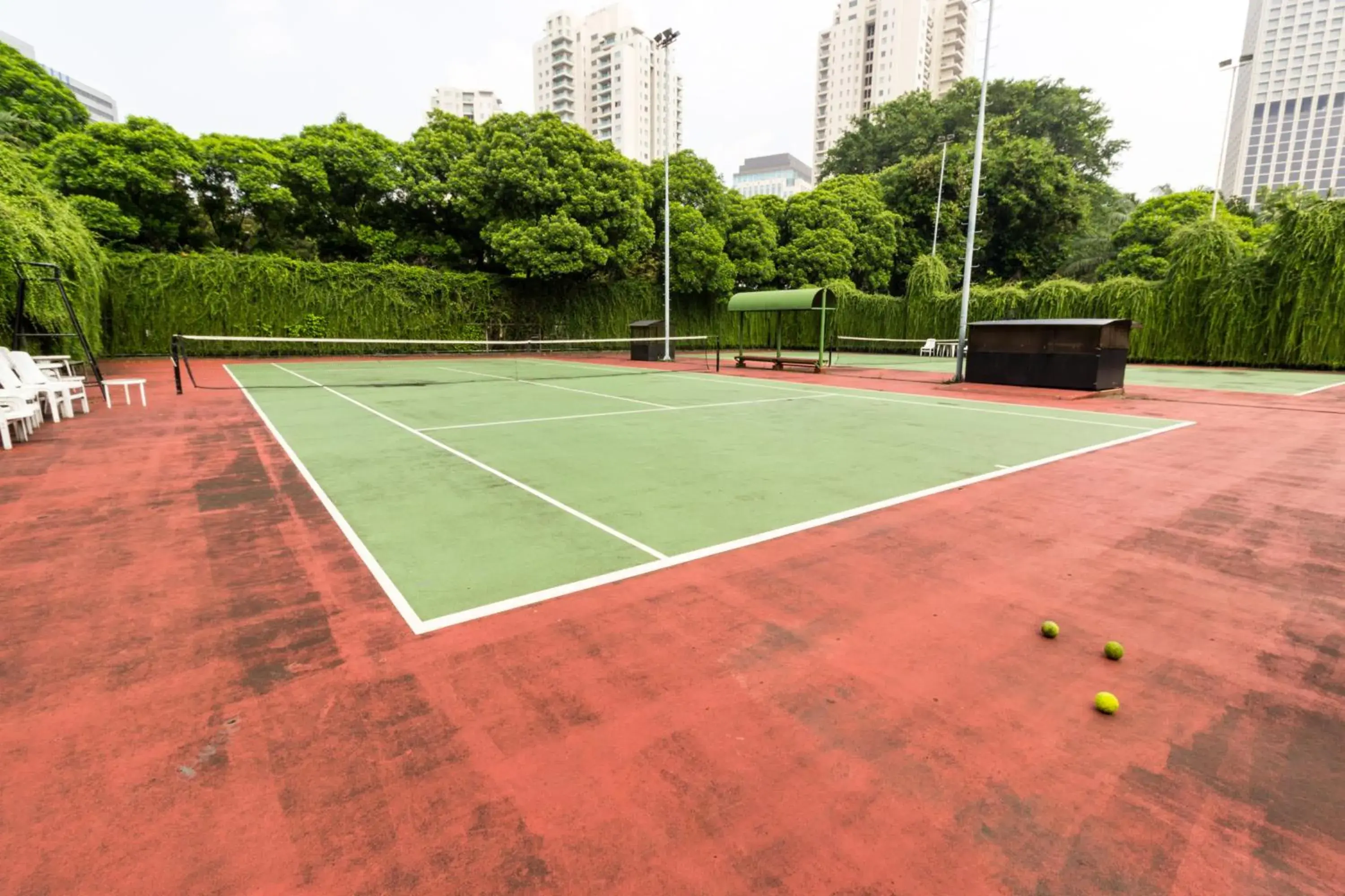 Tennis court, Tennis/Squash in Century Park Hotel