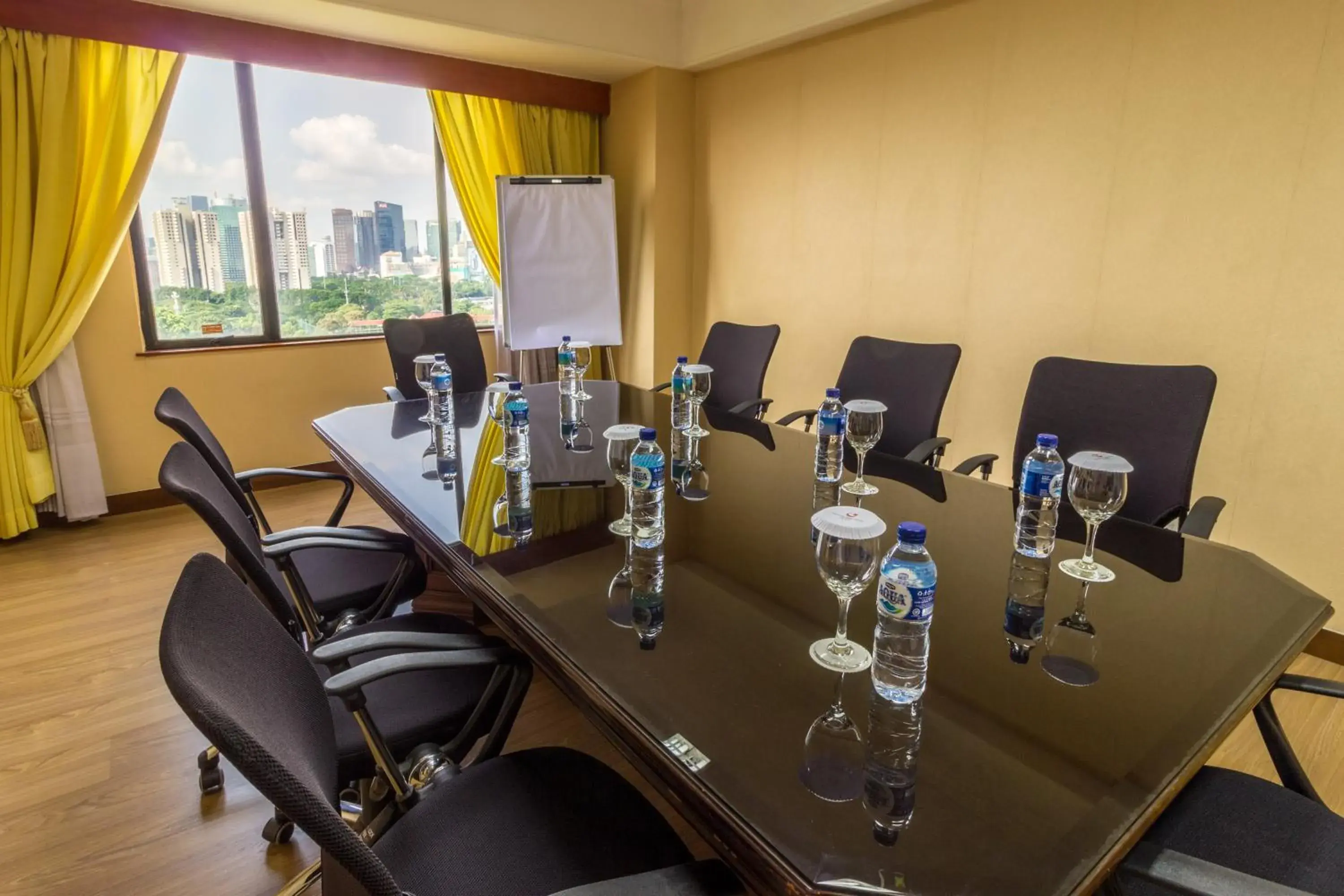 Banquet/Function facilities, Business Area/Conference Room in Century Park Hotel