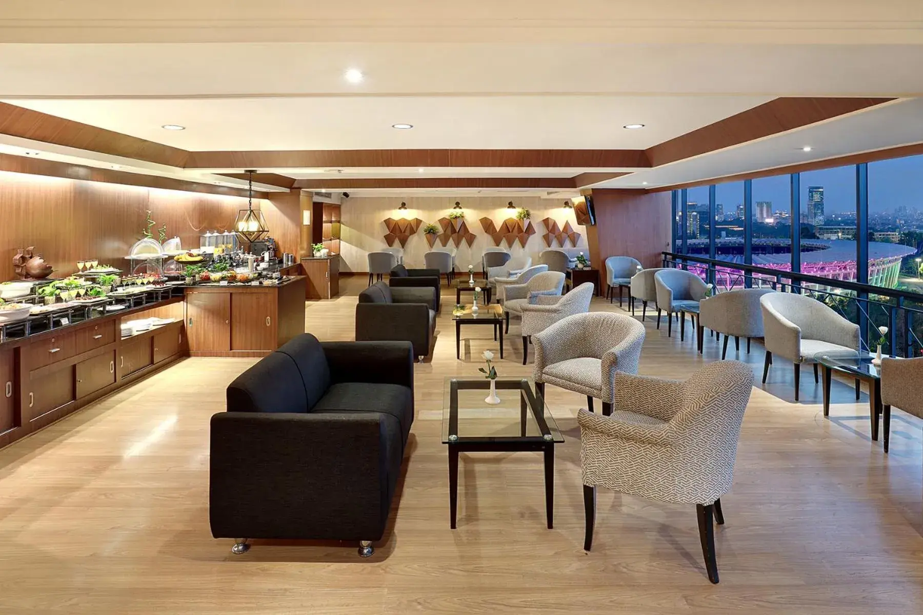 Lounge or bar, Restaurant/Places to Eat in Century Park Hotel