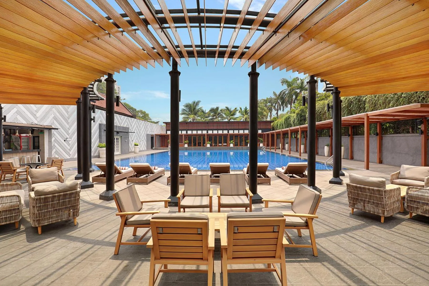 Swimming pool in Century Park Hotel