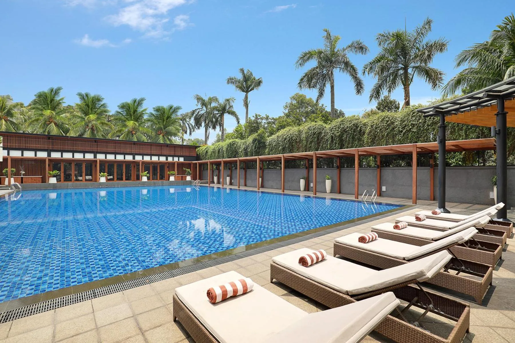 Swimming pool in Century Park Hotel