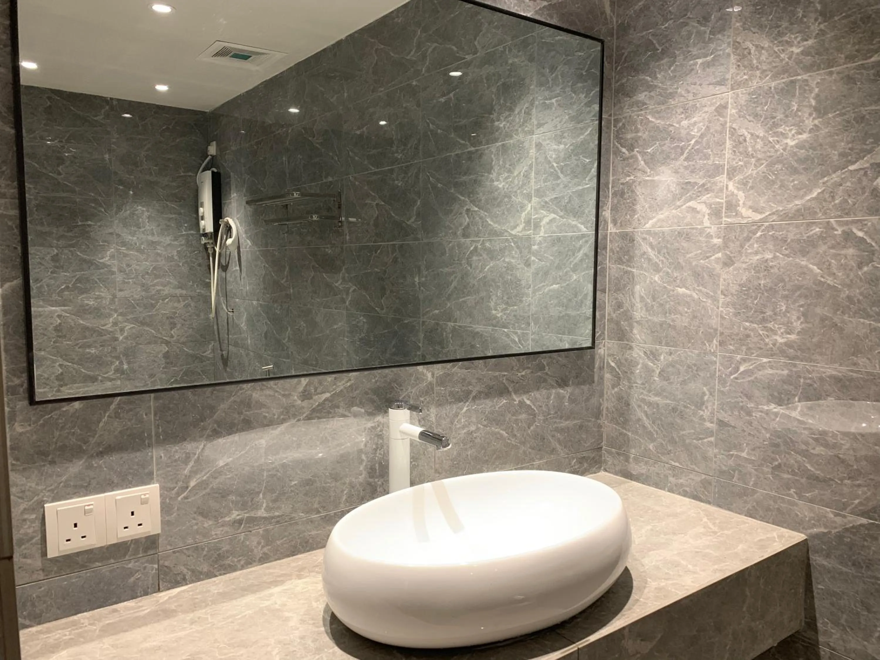 Toilet in Cloud9 Holiday Cottages