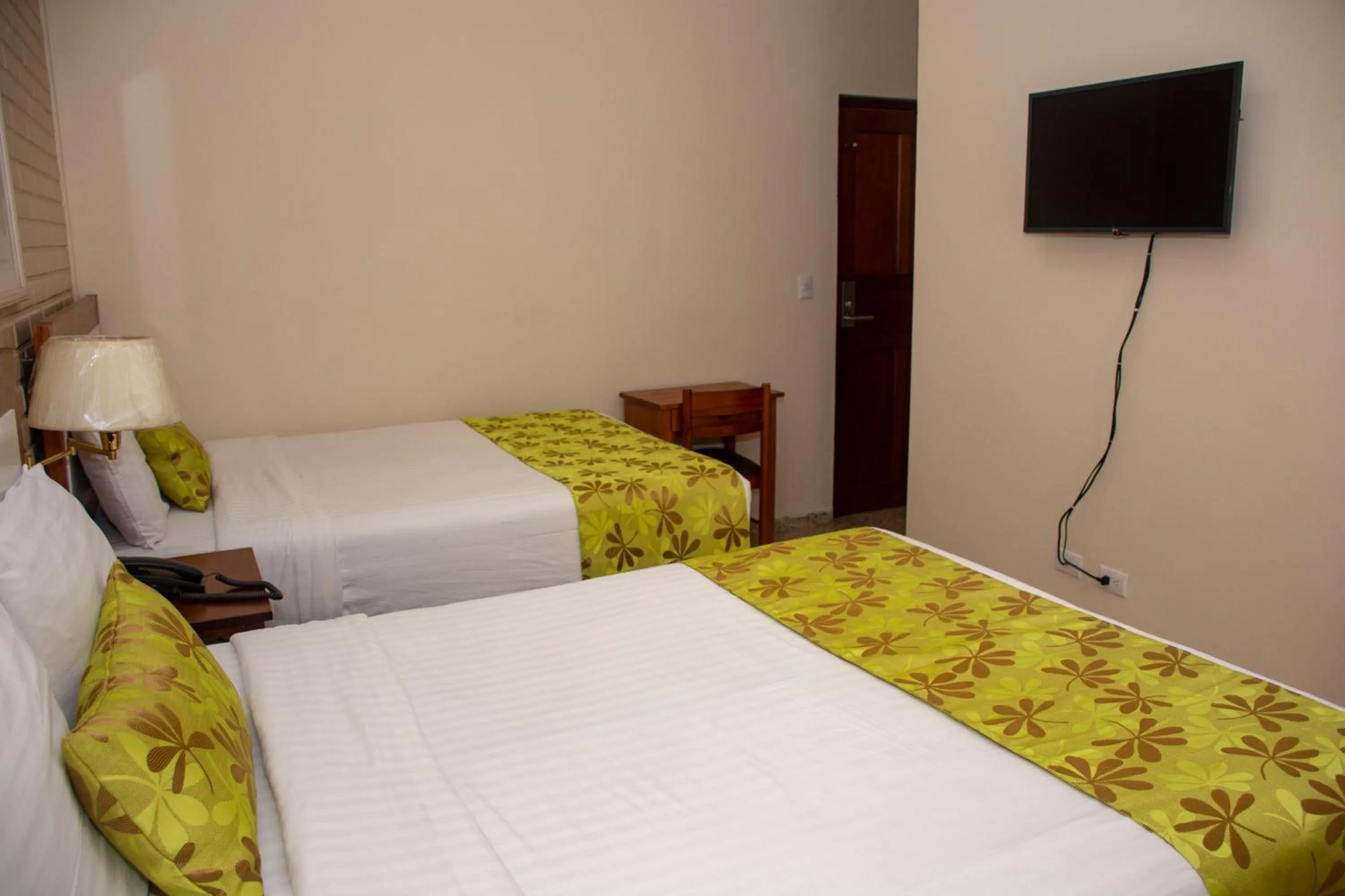 Bedroom, Bed in Hotel Mac Arthur