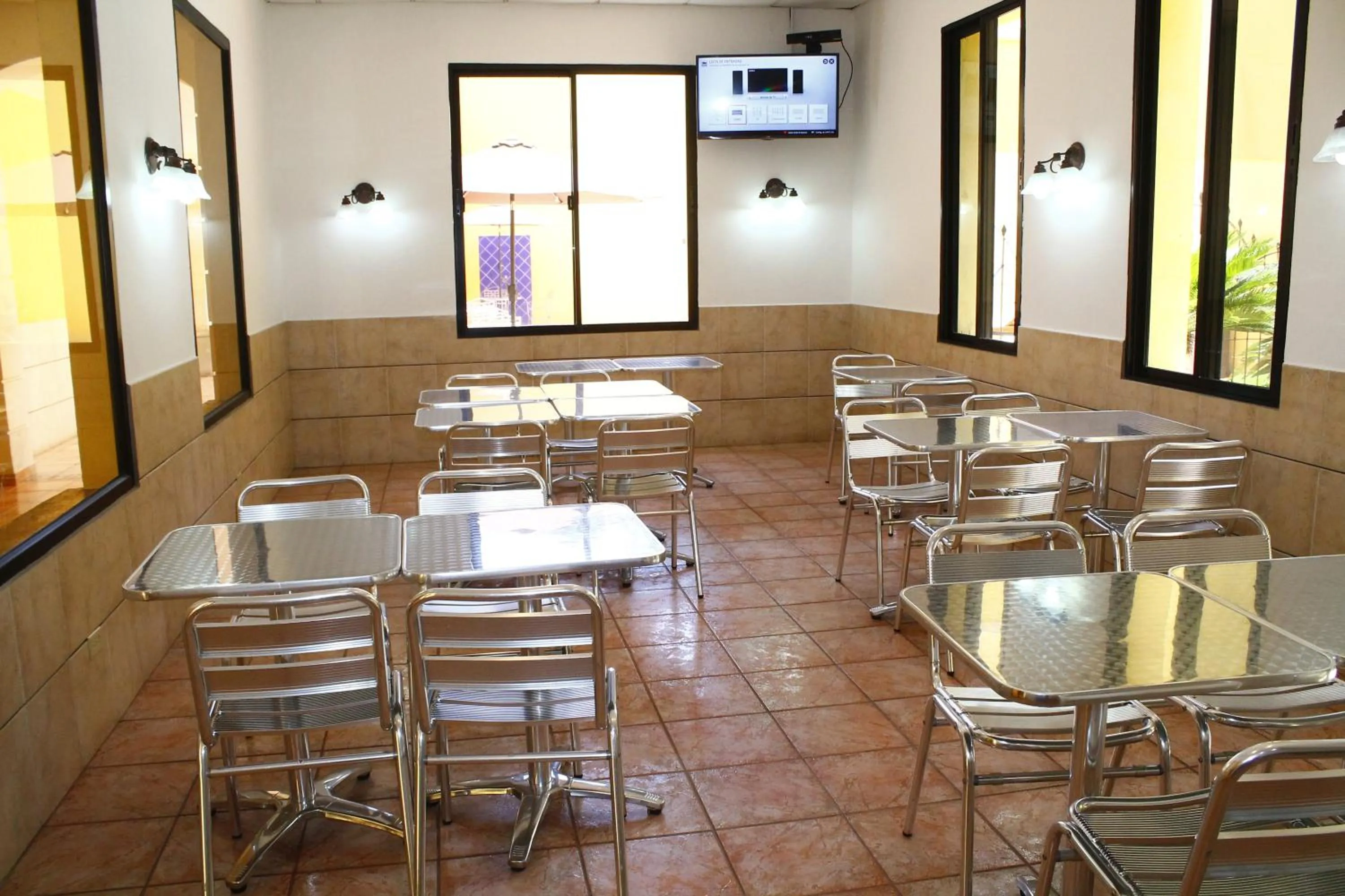 Banquet/Function facilities in Hotel Mac Arthur