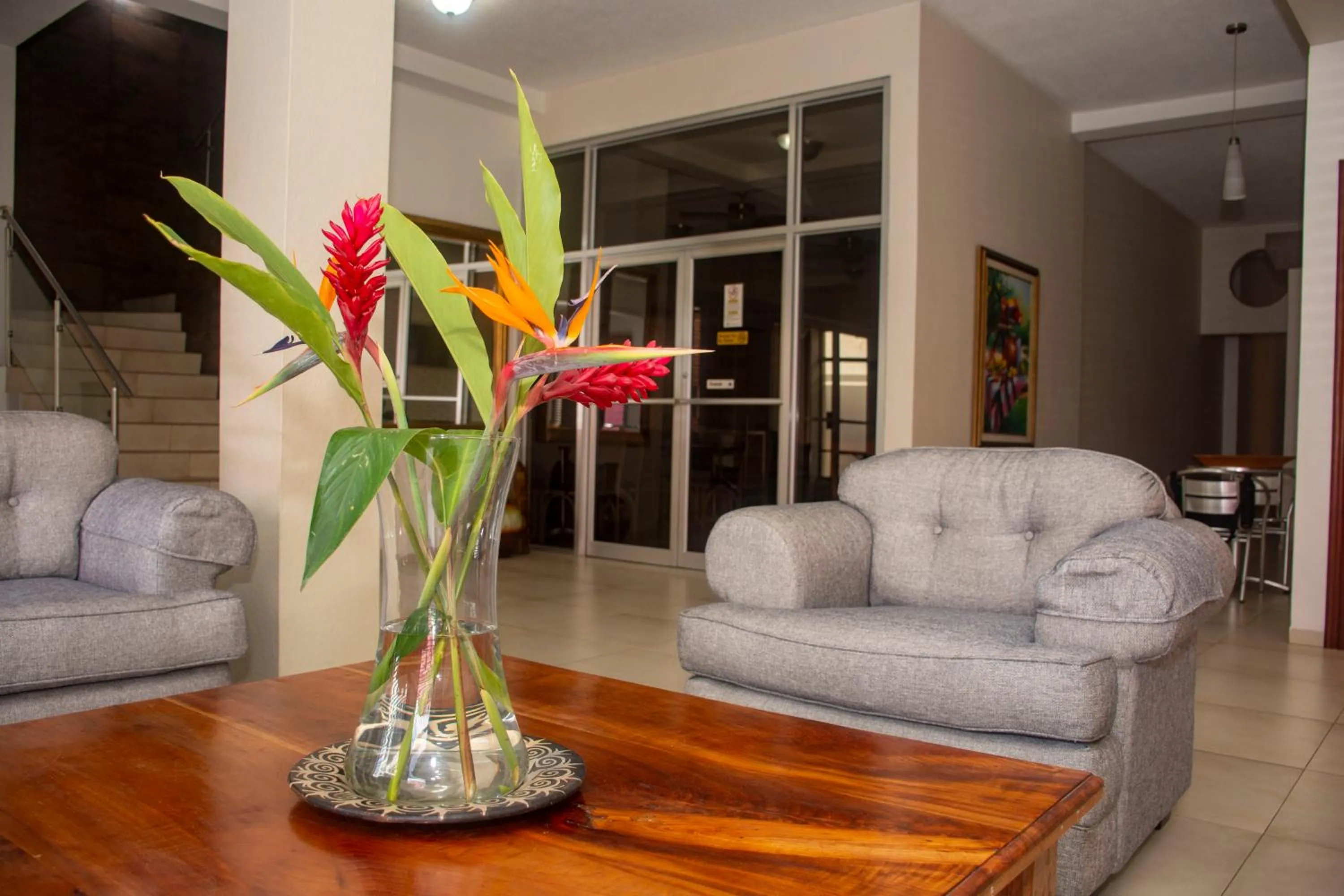 Communal lounge/ TV room in Hotel Mac Arthur