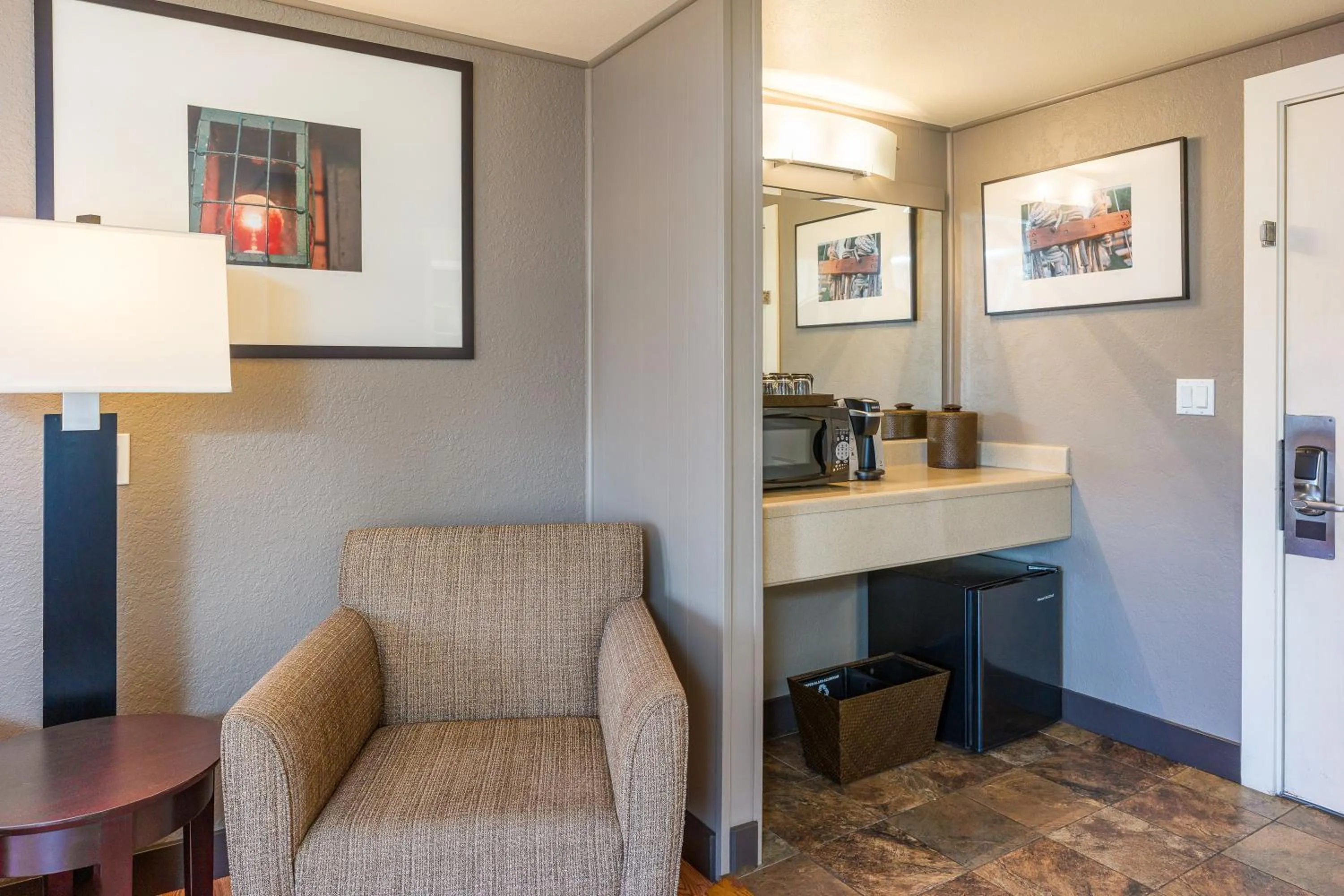 Coffee/tea facilities in Earthbox Inn & Spa