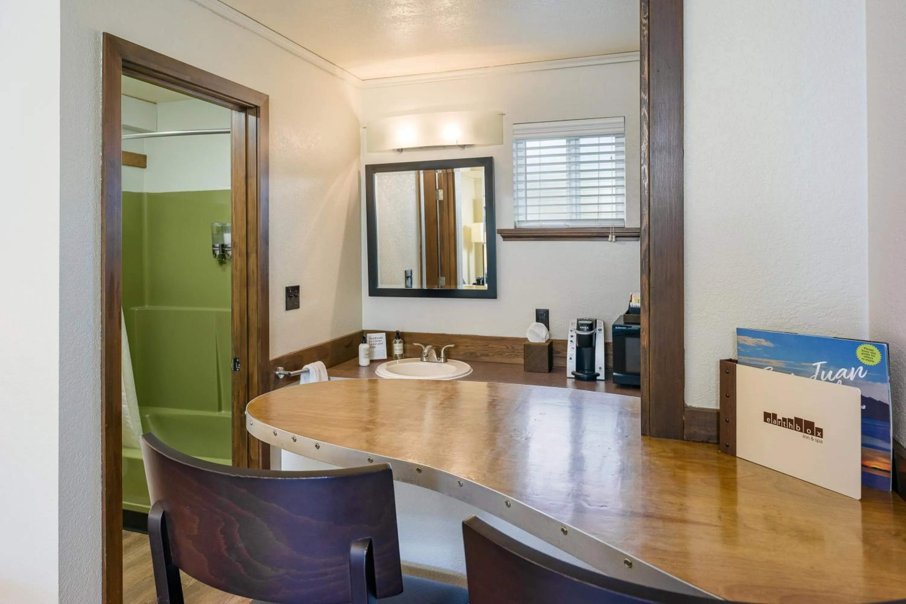 Bathroom in Earthbox Inn & Spa