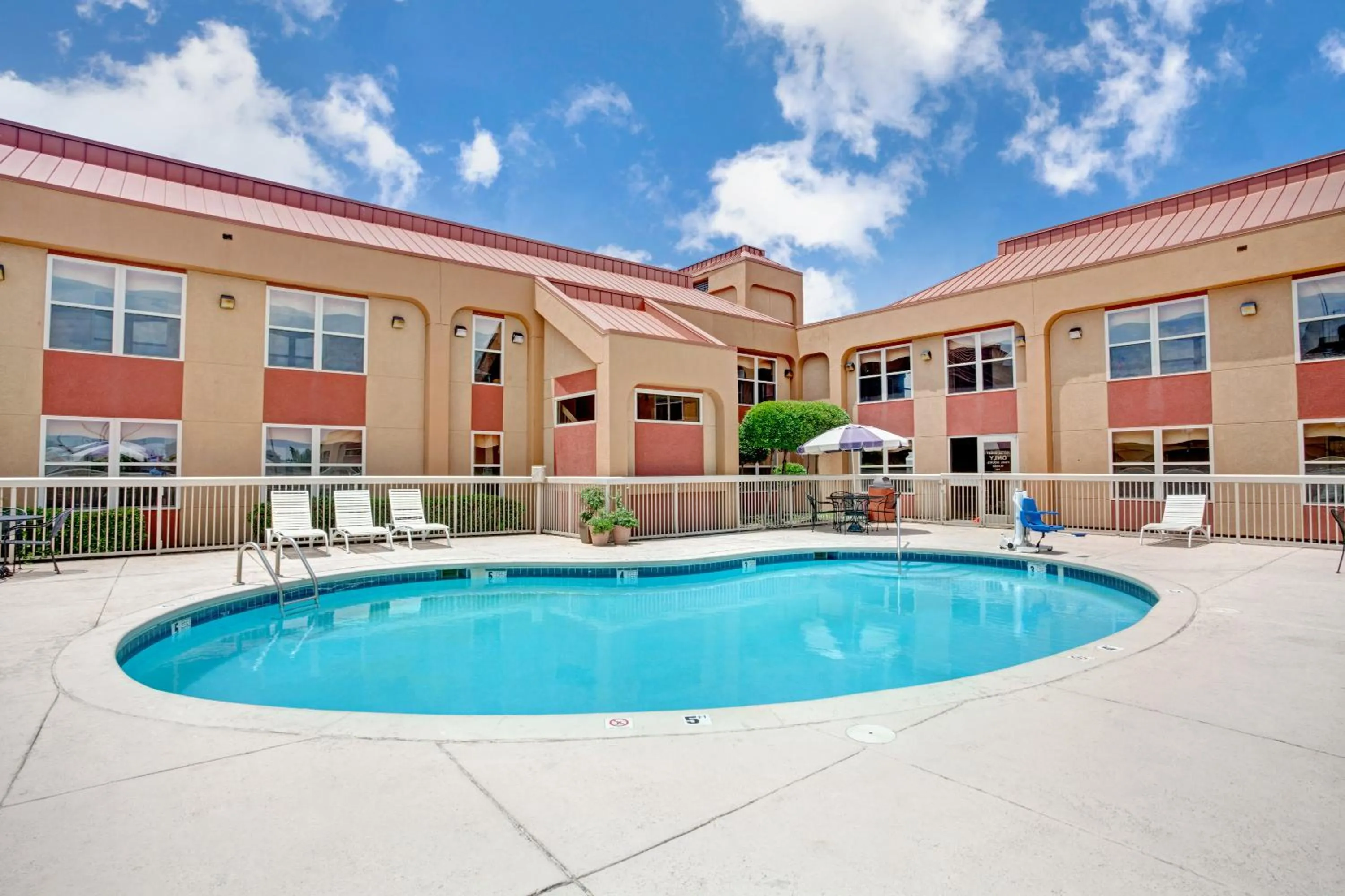 Swimming pool in Ramada by Wyndham West Memphis