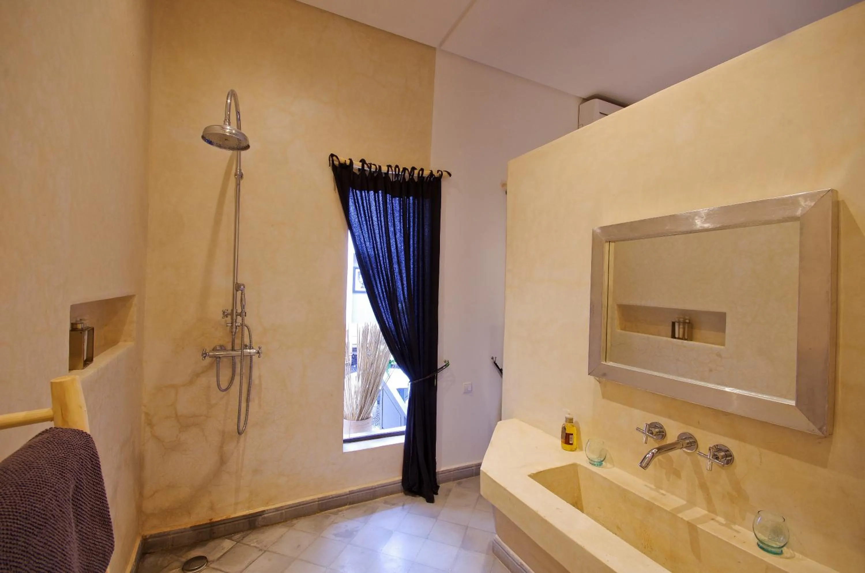 Bathroom in Riad Kasbah 117