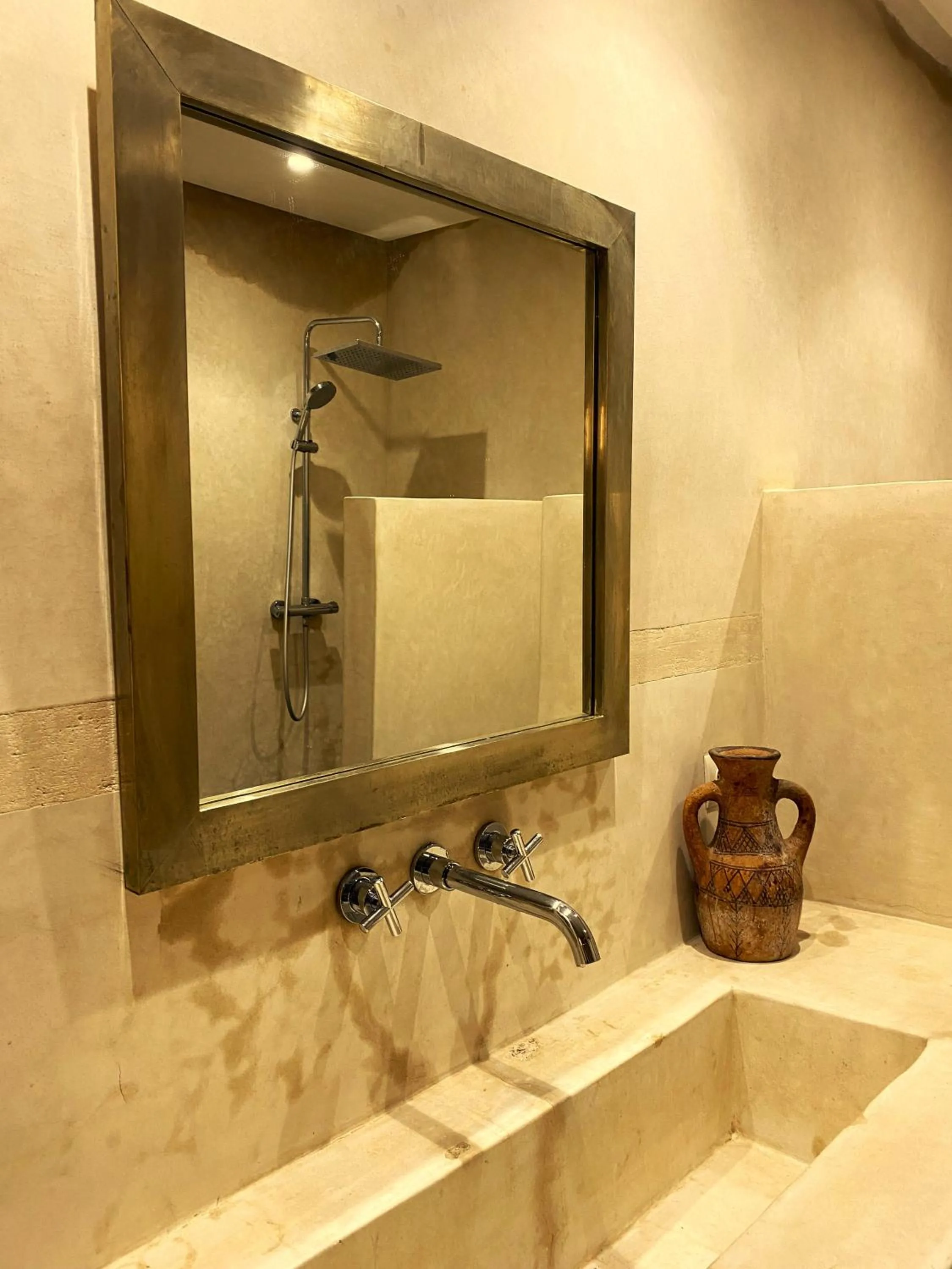 Bathroom in Riad Kasbah 117