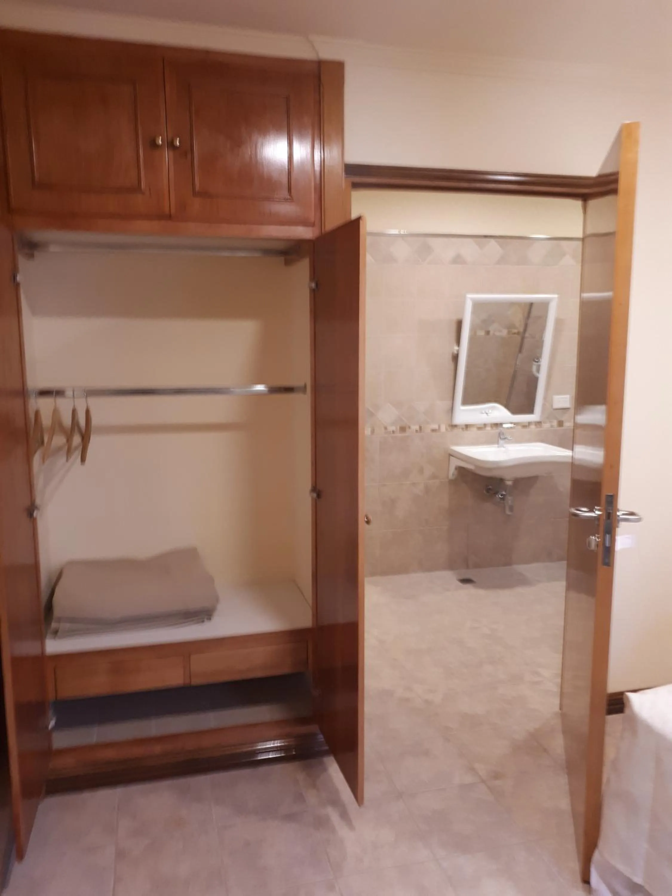 Shower, Bed in Balcones del Beagle Apart