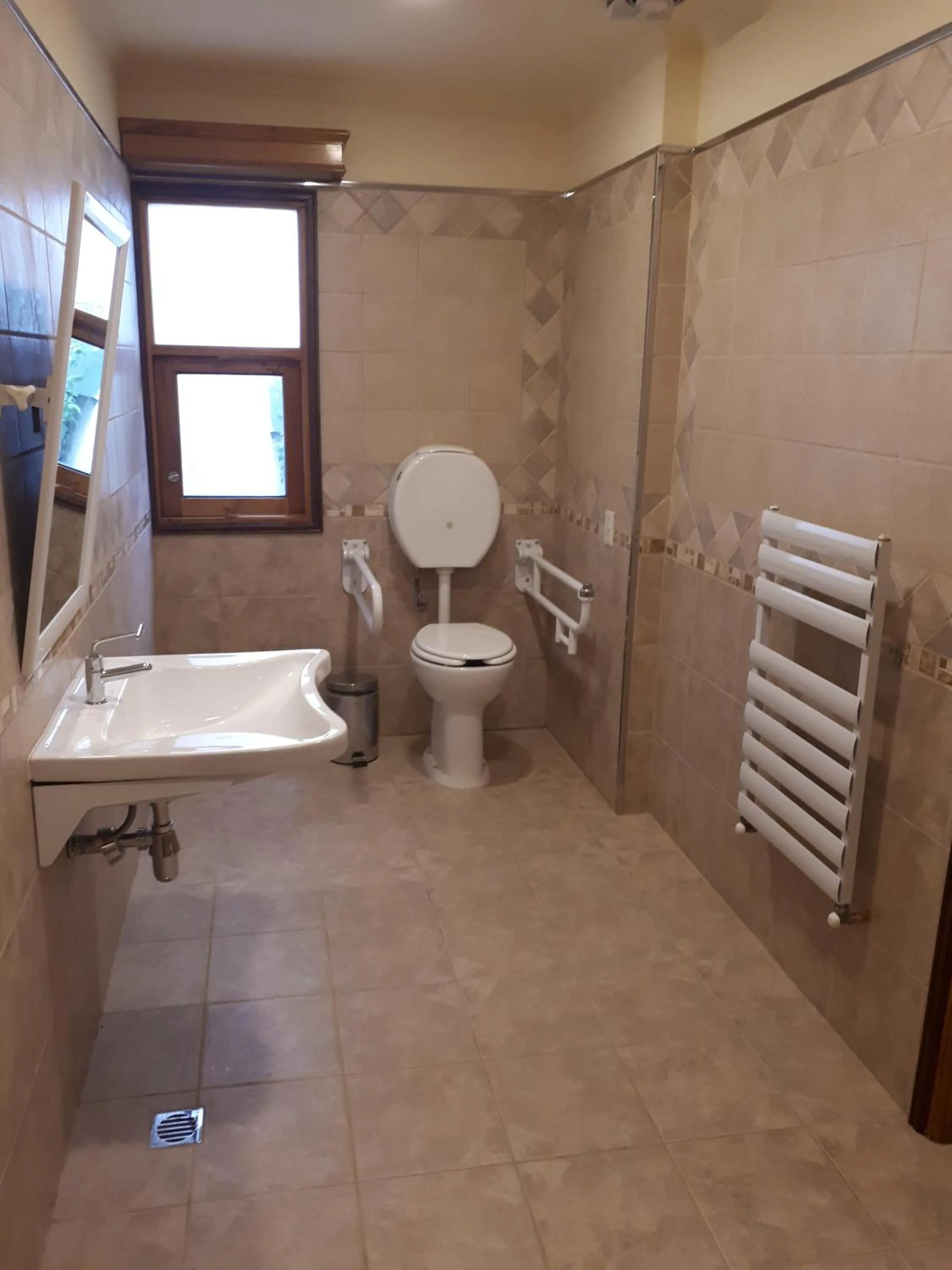 Shower in Balcones del Beagle Apart