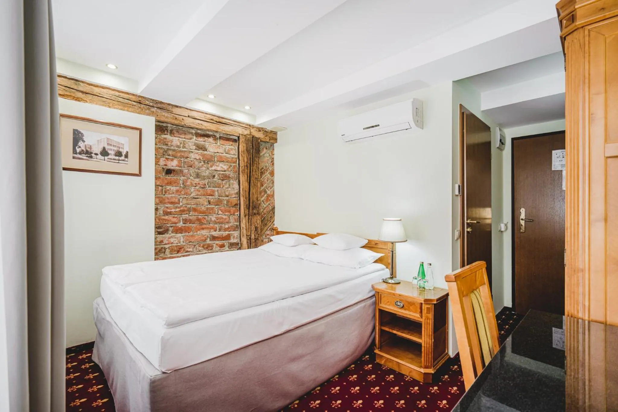 Bed in Hotel Solaris