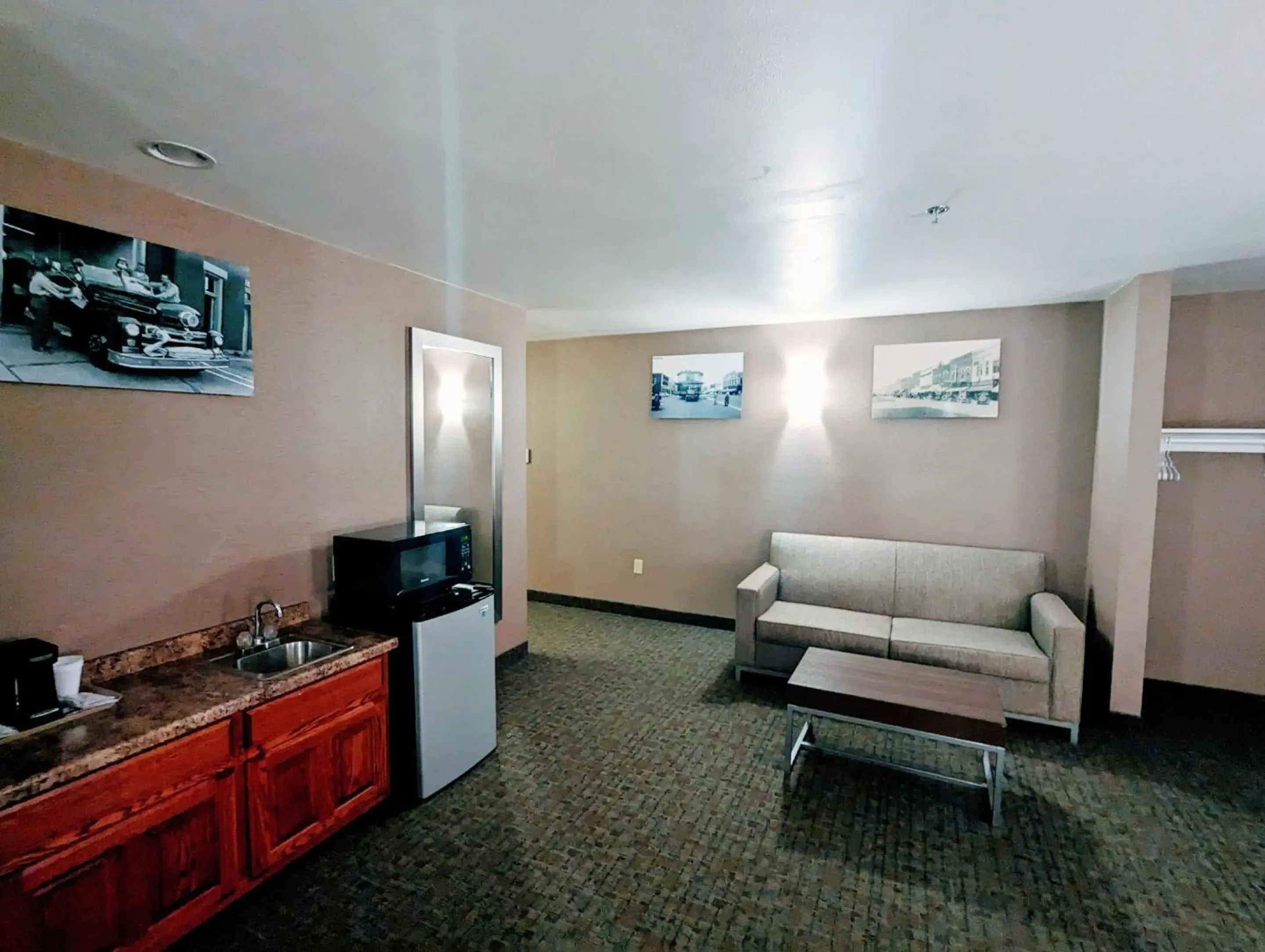 Photo of the whole room in Woodfield Inn and Suites Photo of the whole room in Woodfield Inn and Suites