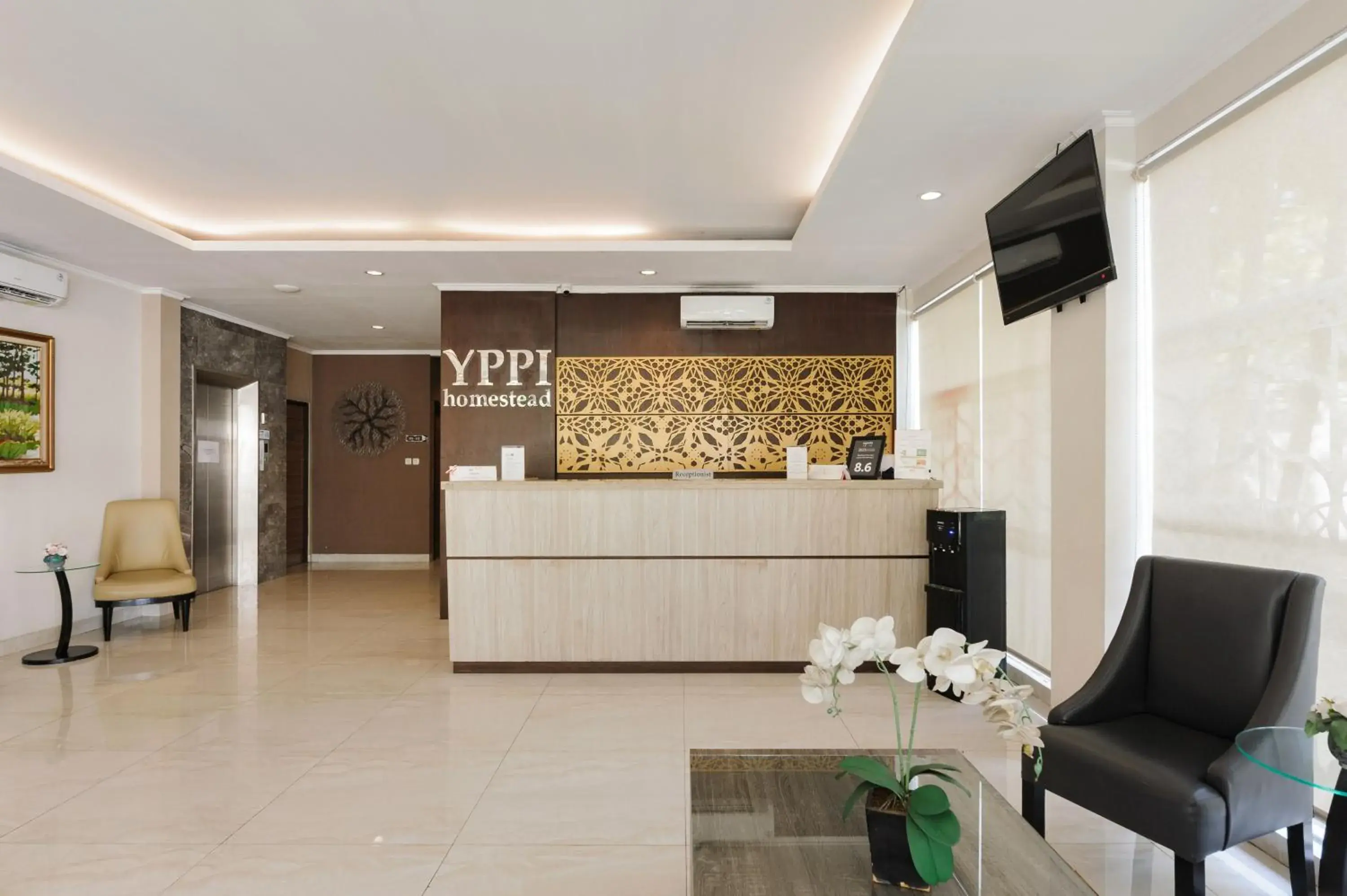 Lobby or reception in Sans Vibes Firdaus Mansion Kemang Lobby or reception in Sans Vibes Firdaus Mansion Kemang