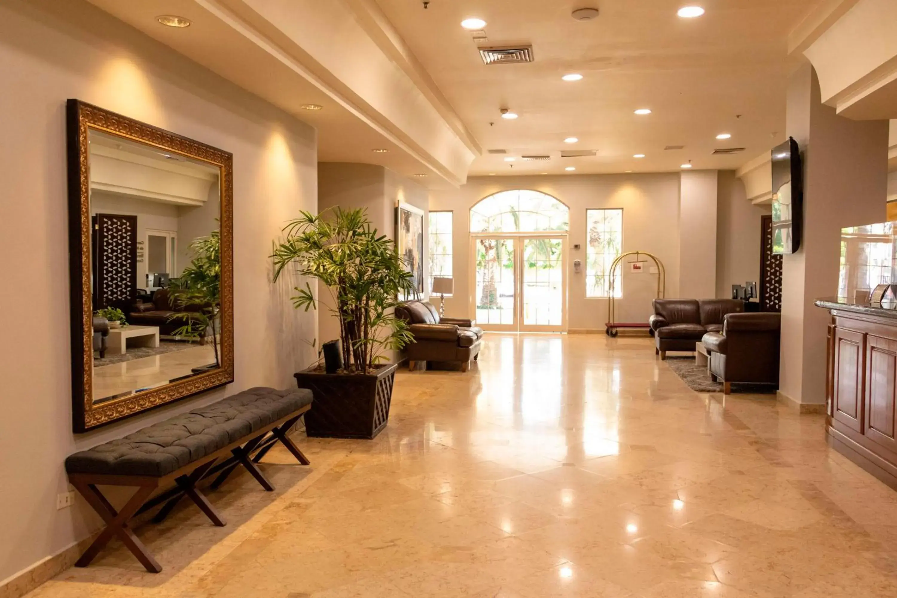 Lobby or reception in Best Western PLUS Los Mochis Lobby or reception in Best Western PLUS Los Mochis