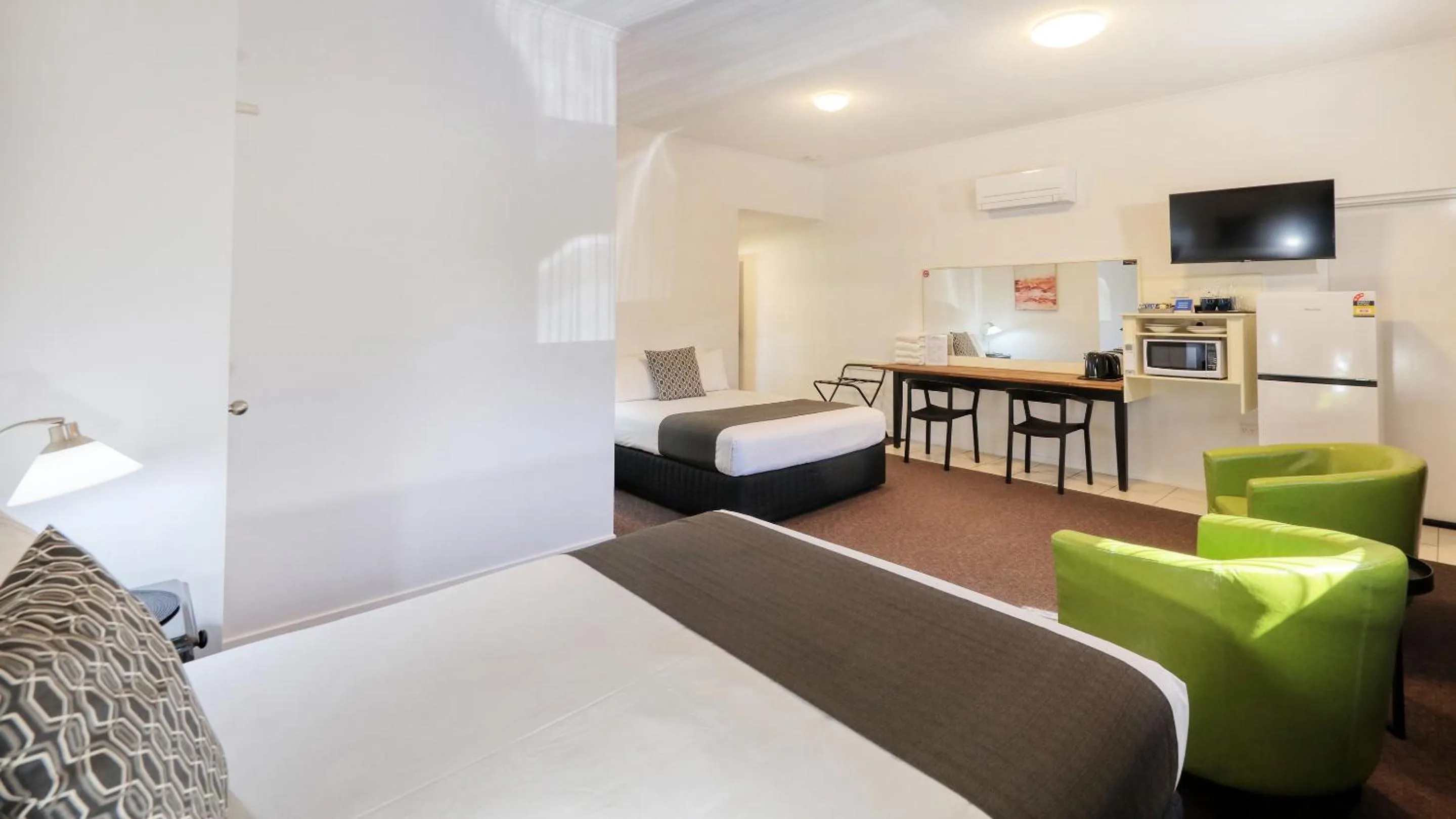 Bed in Best Western Caboolture Gateway Motel