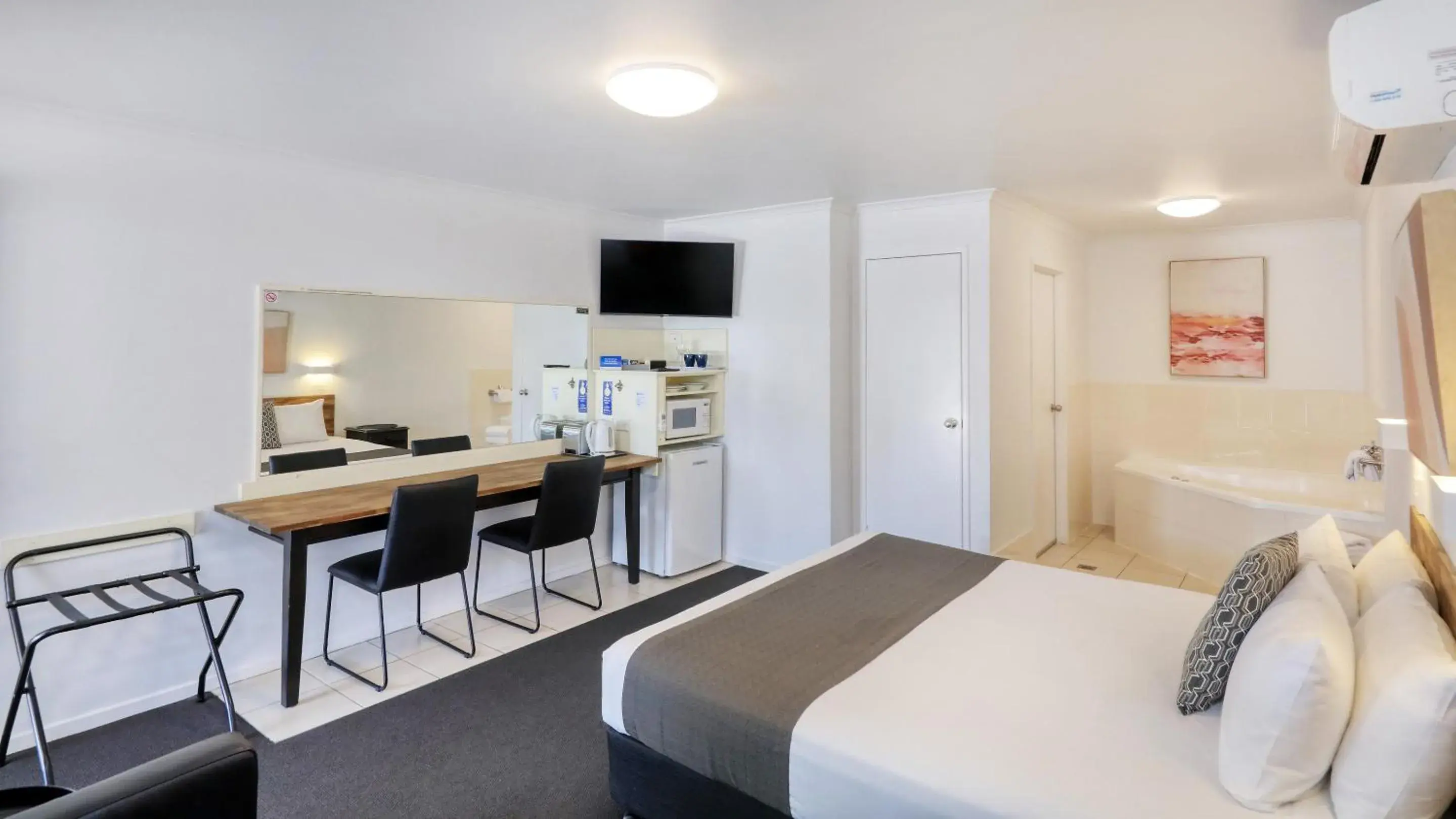 Bed in Best Western Caboolture Gateway Motel Bed in Best Western Caboolture Gateway Motel