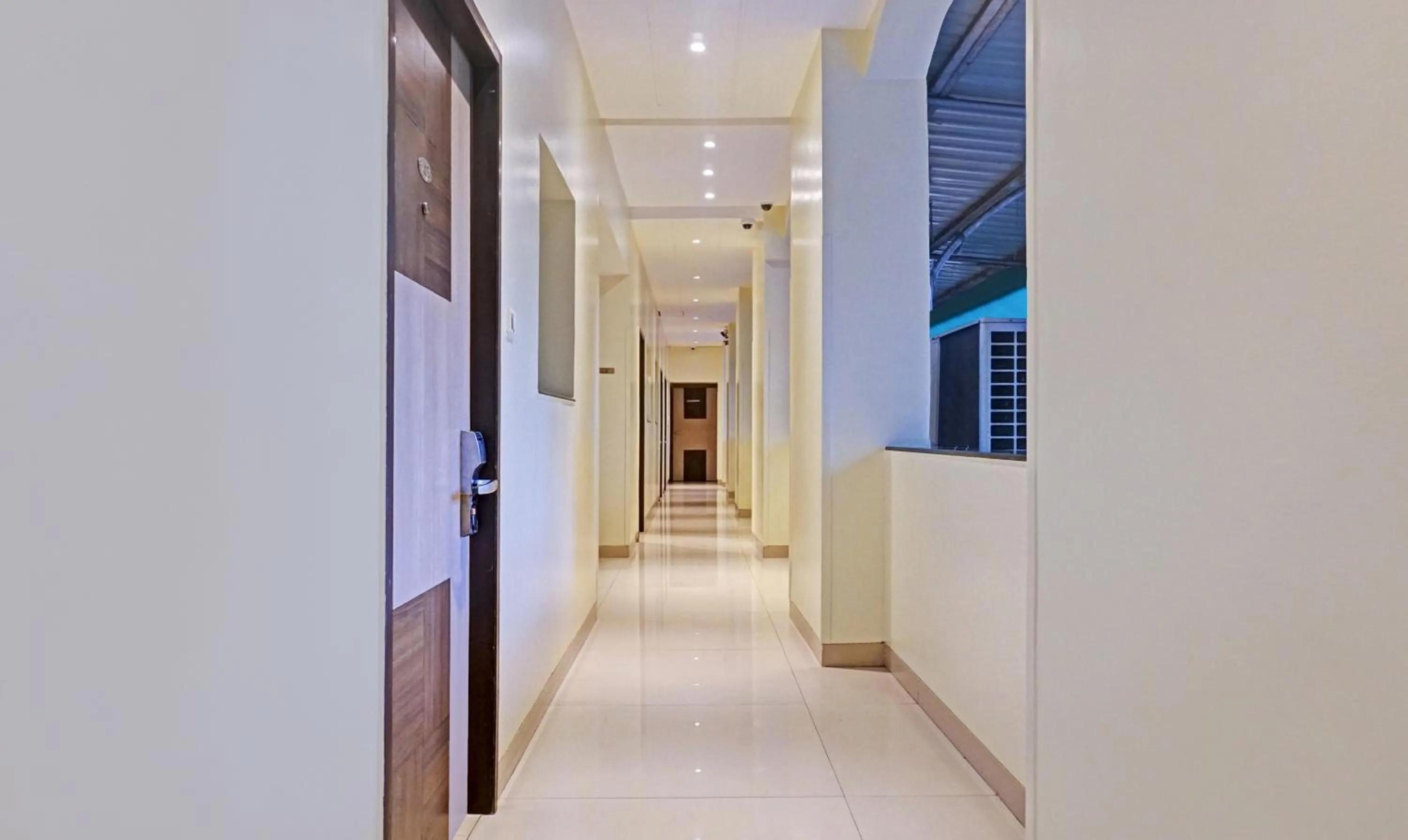 Hotel Madhav International Pune Railway Station