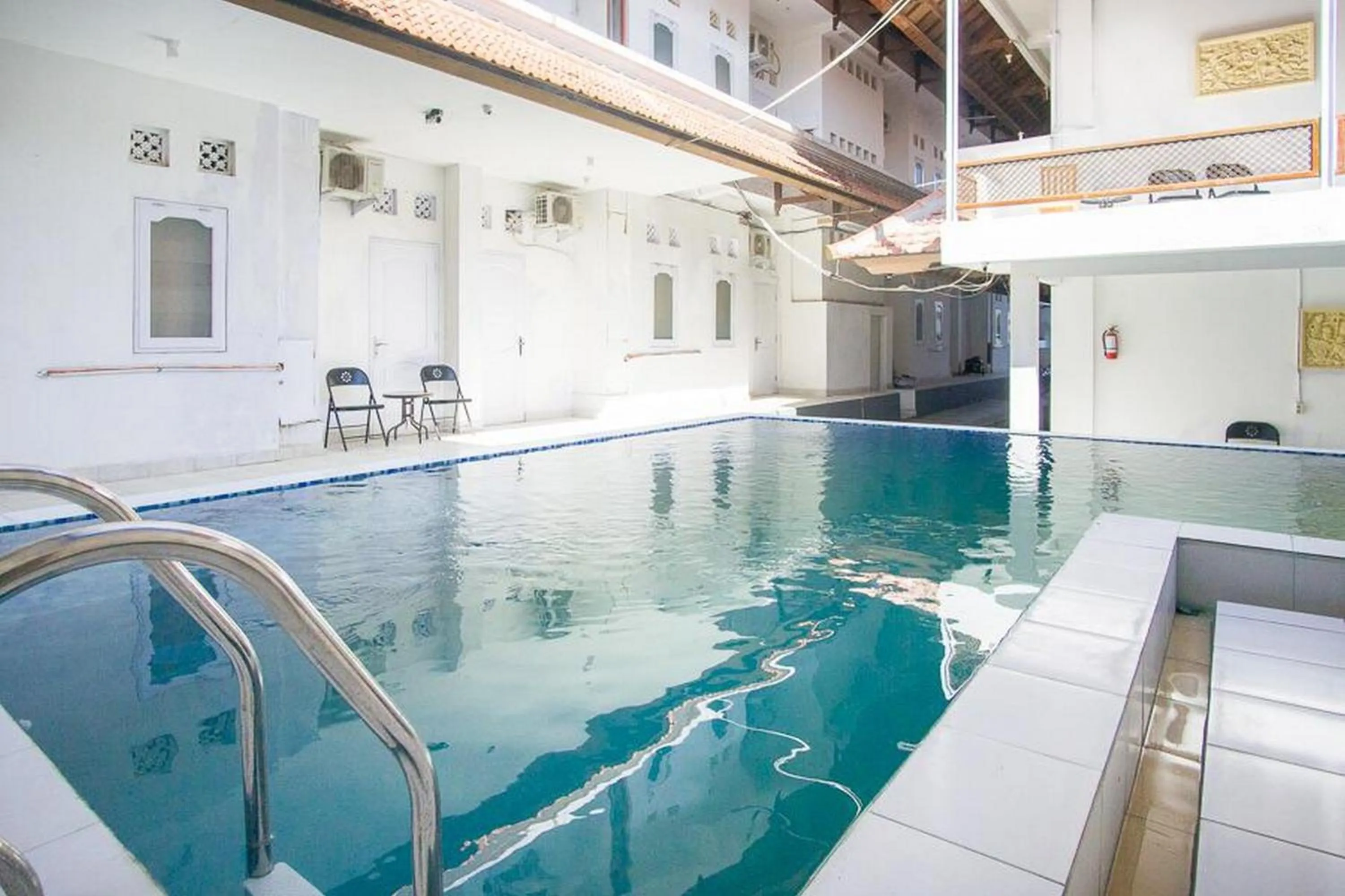 Swimming pool in RedDoorz @ Jalan Gatot Subroto Denpasar