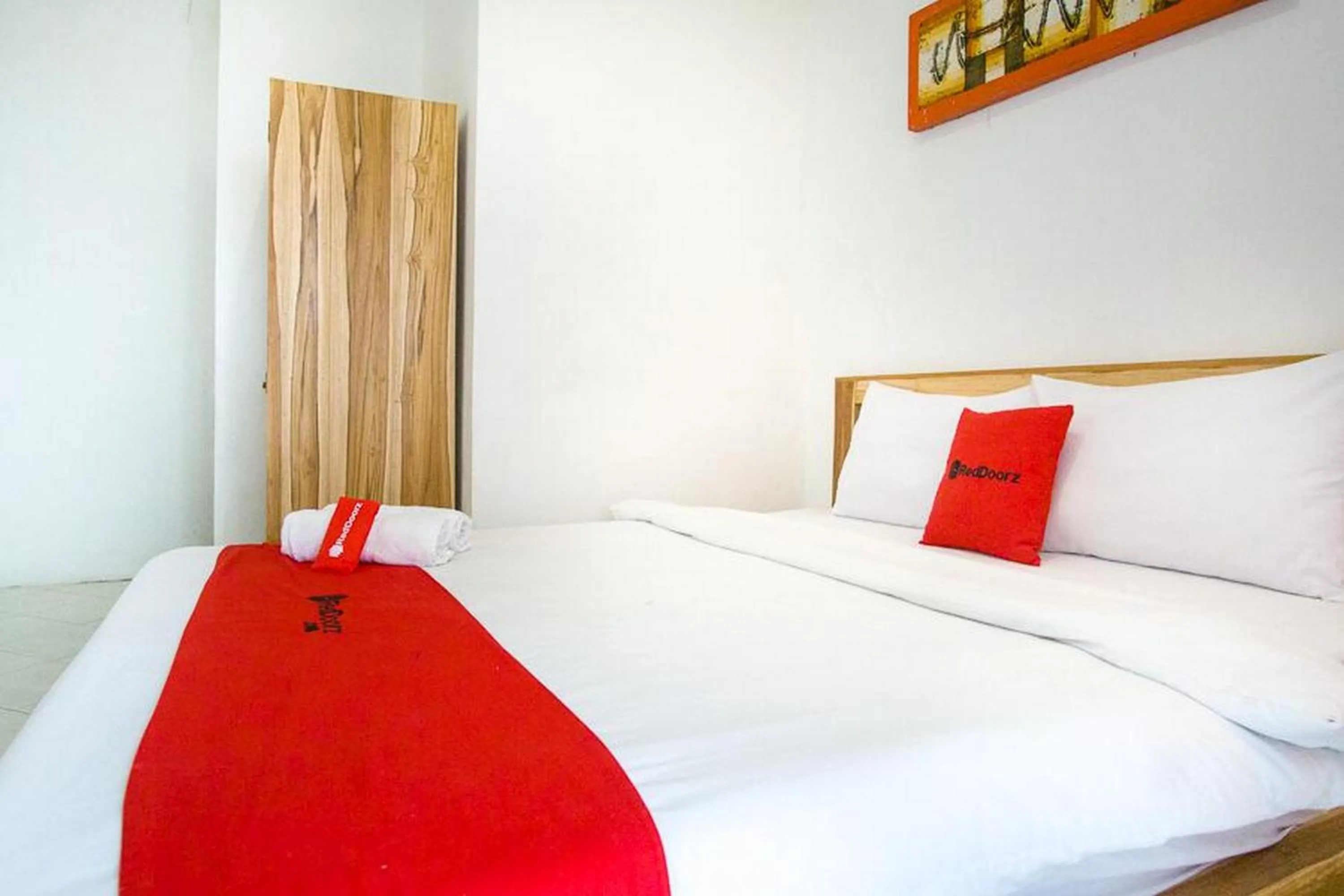 Bedroom, Bed in RedDoorz @ Jalan Gatot Subroto Denpasar