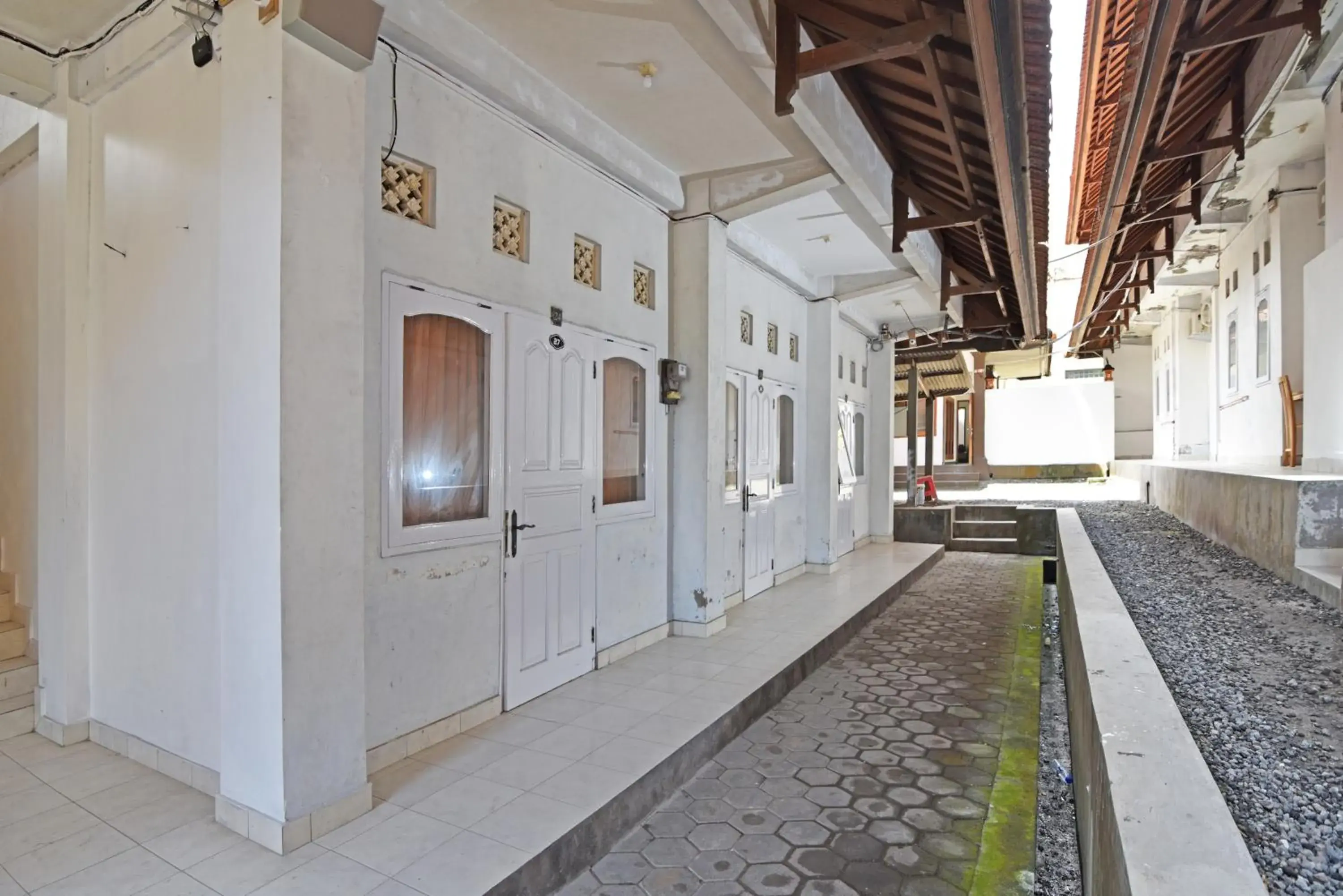 Property building in RedDoorz @ Jalan Gatot Subroto Denpasar Property building in RedDoorz @ Jalan Gatot Subroto Denpasar