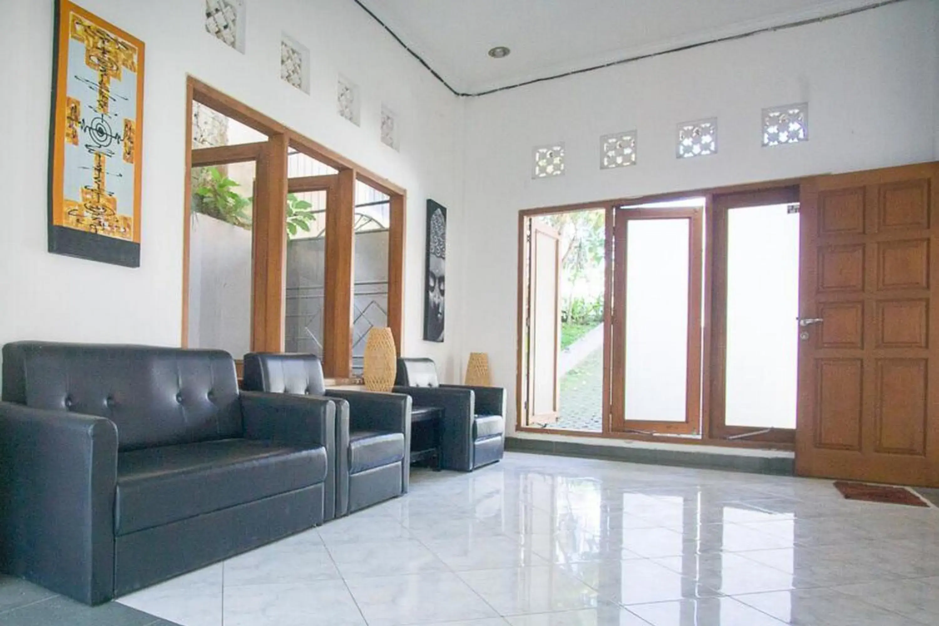 RedDoorz @ Jalan Gatot Subroto Denpasar RedDoorz @ Jalan Gatot Subroto Denpasar