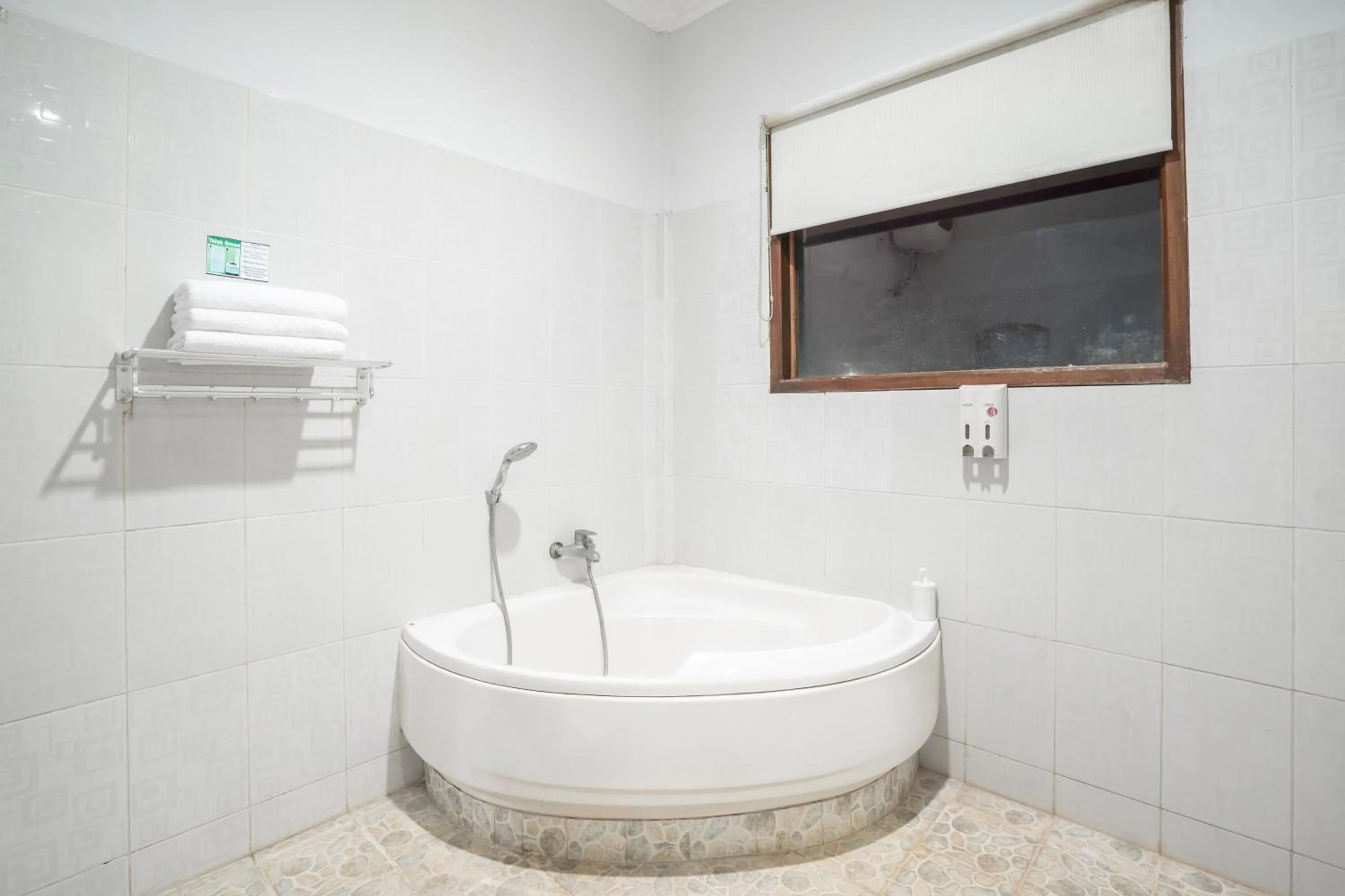 Bathroom in Nirmala Guest House Surf Keramas