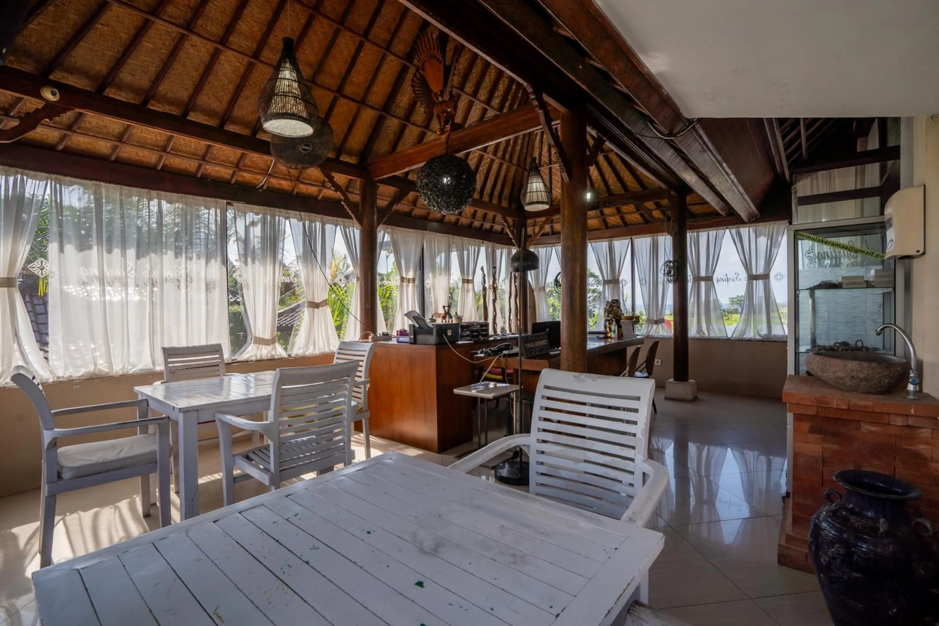 Restaurant/places to eat in Nirmala Guest House Surf Keramas