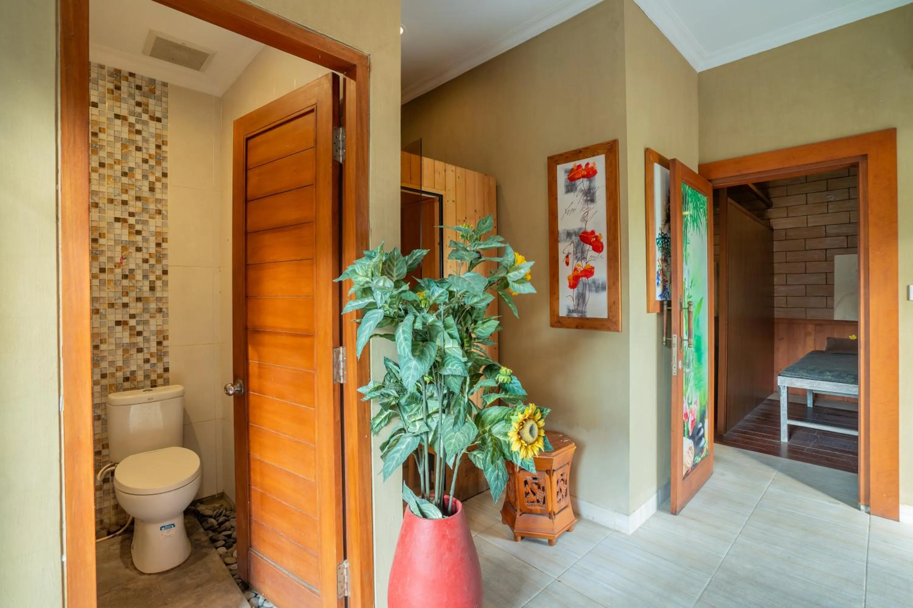 Spa and wellness centre/facilities in Nirmala Guest House Surf Keramas