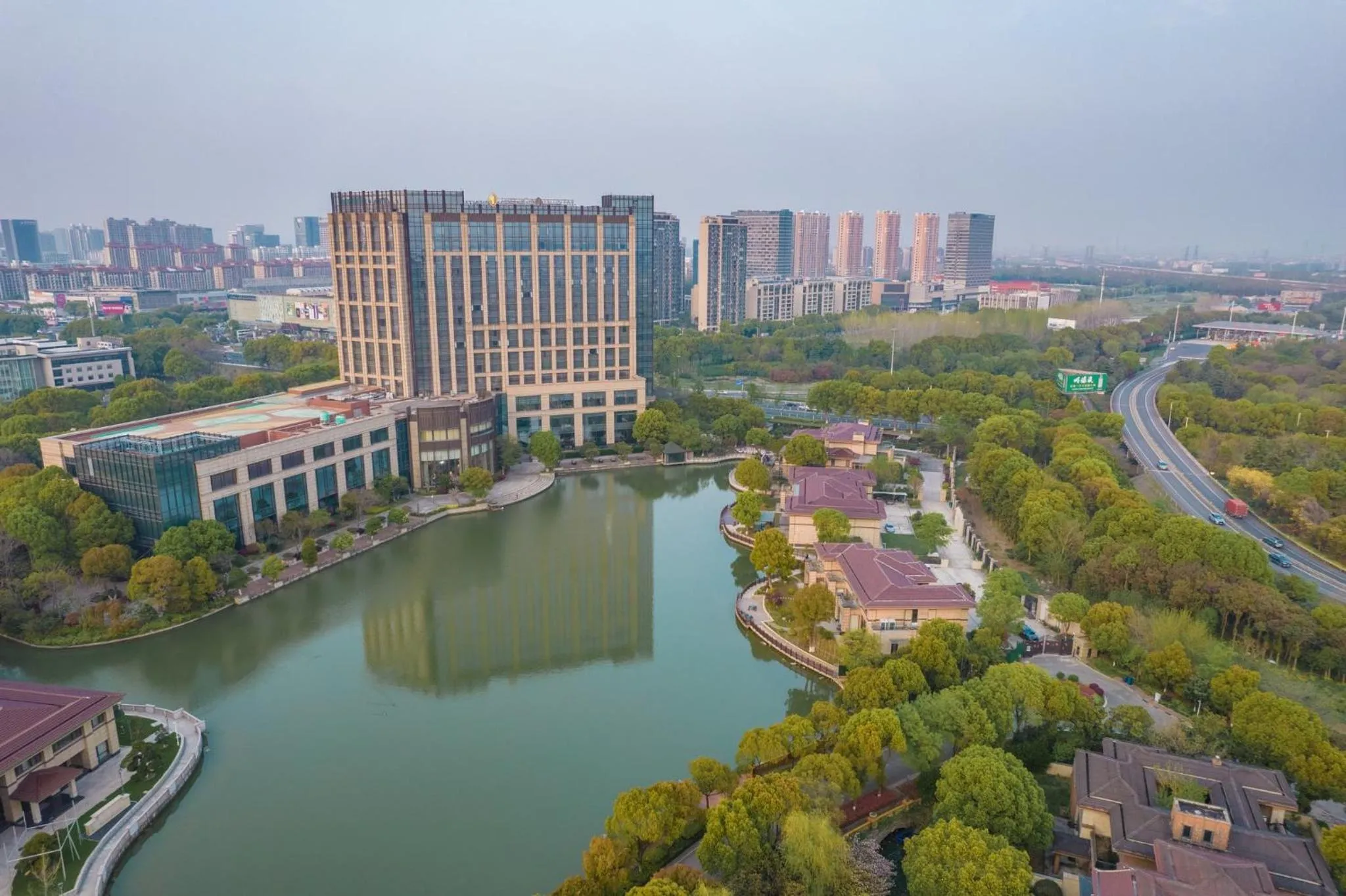 Photo of the whole room in InterContinental Changzhou by IHG