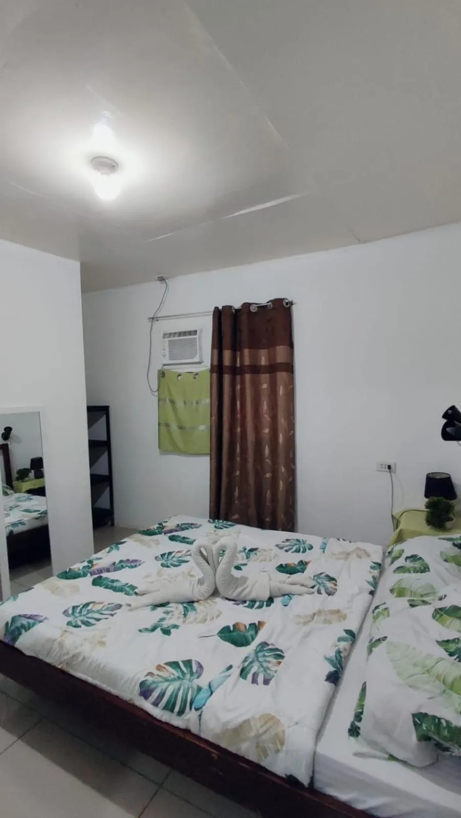 Bed in Island Girl Bed and Breakfast