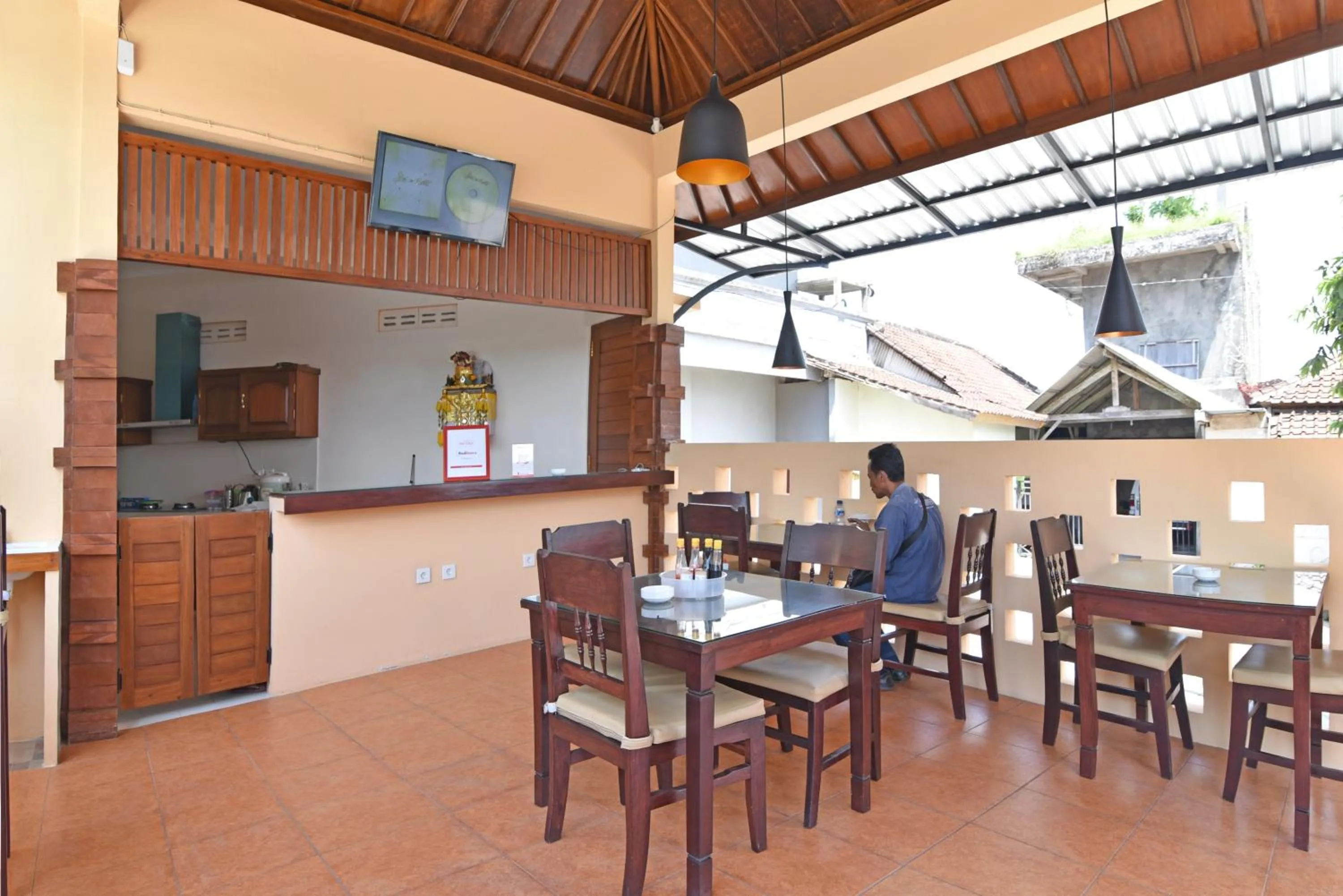 Area and facilities in RedDoorz @ Uluwatu Bali