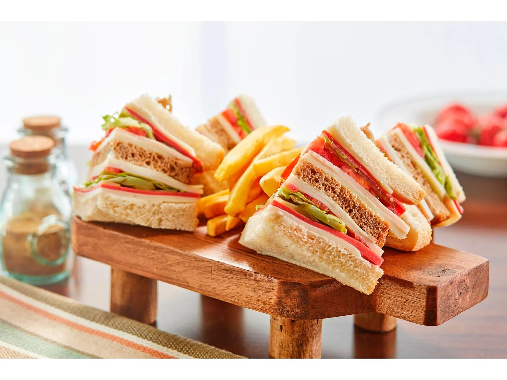 Restaurant/places to eat in Kordon Hotel Pasaport