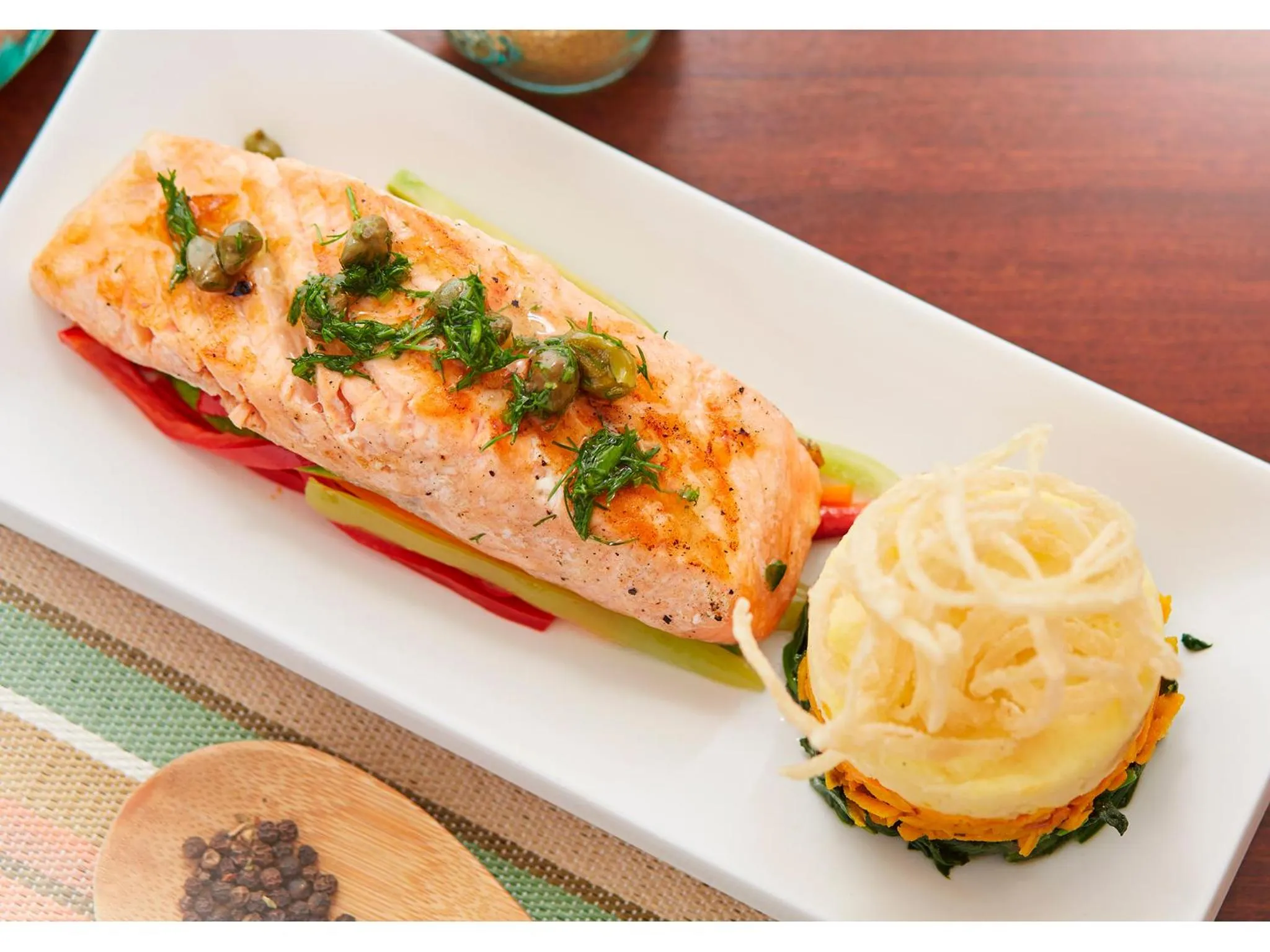 Restaurant/places to eat in Kordon Hotel Pasaport