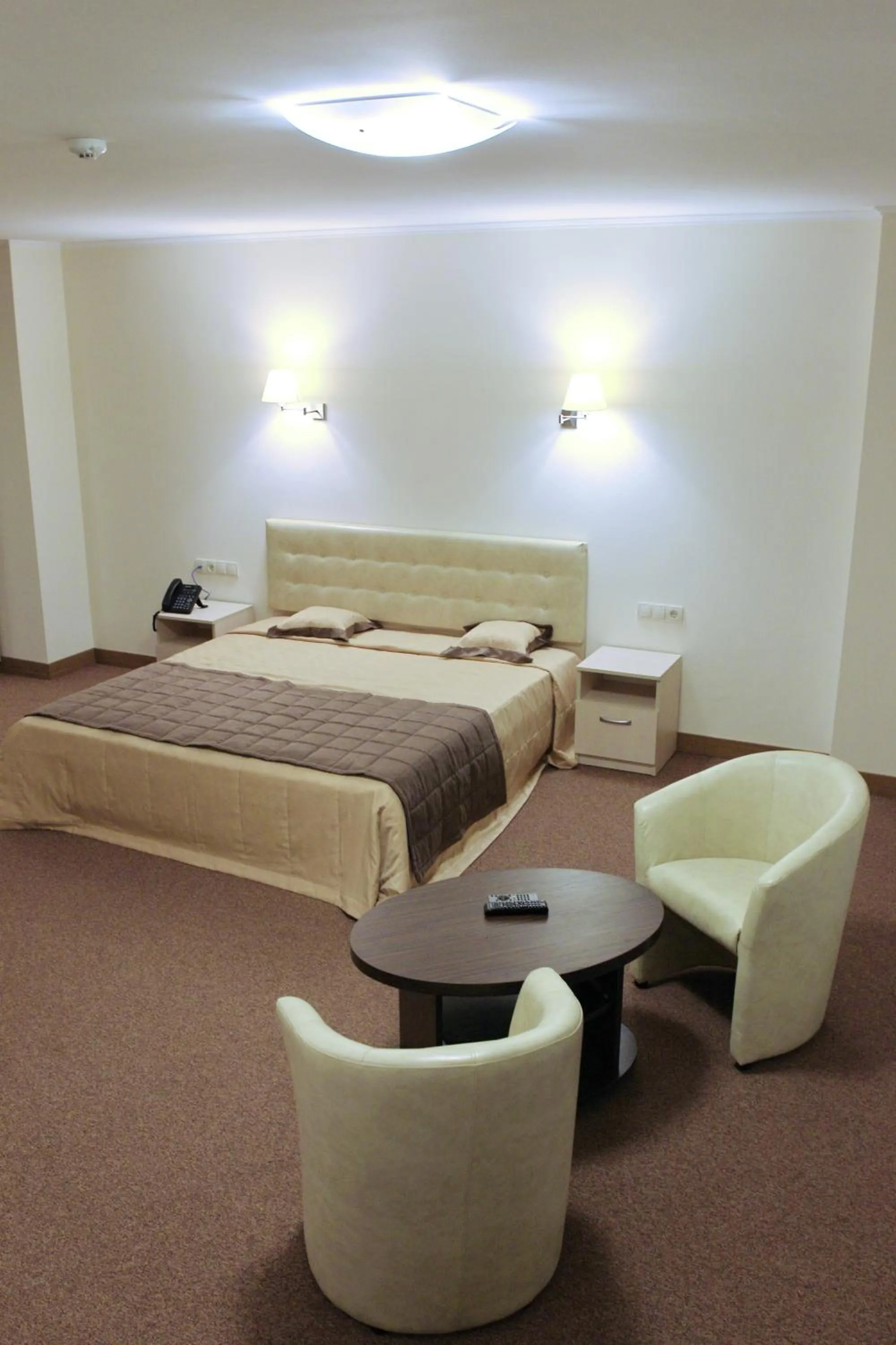 Photo of the whole room, Bed in Hotel Asteri