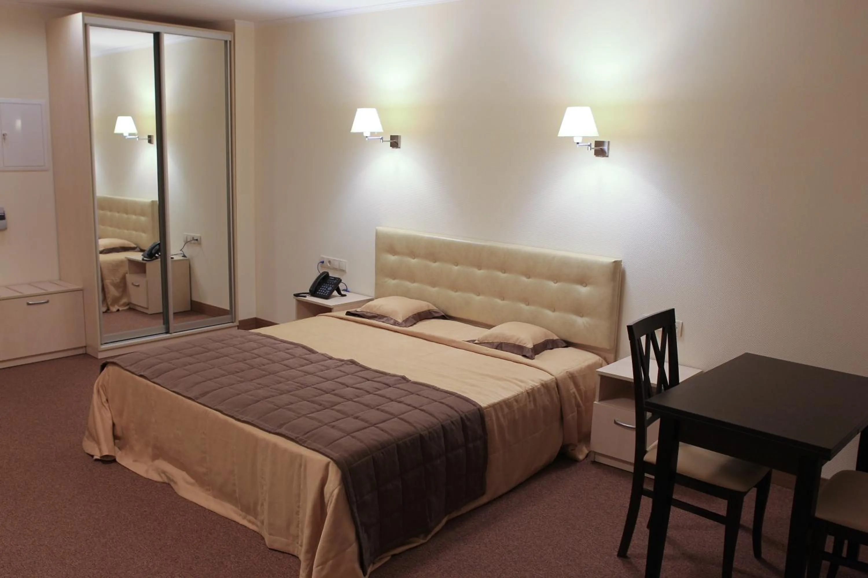 Bed in Hotel Asteri