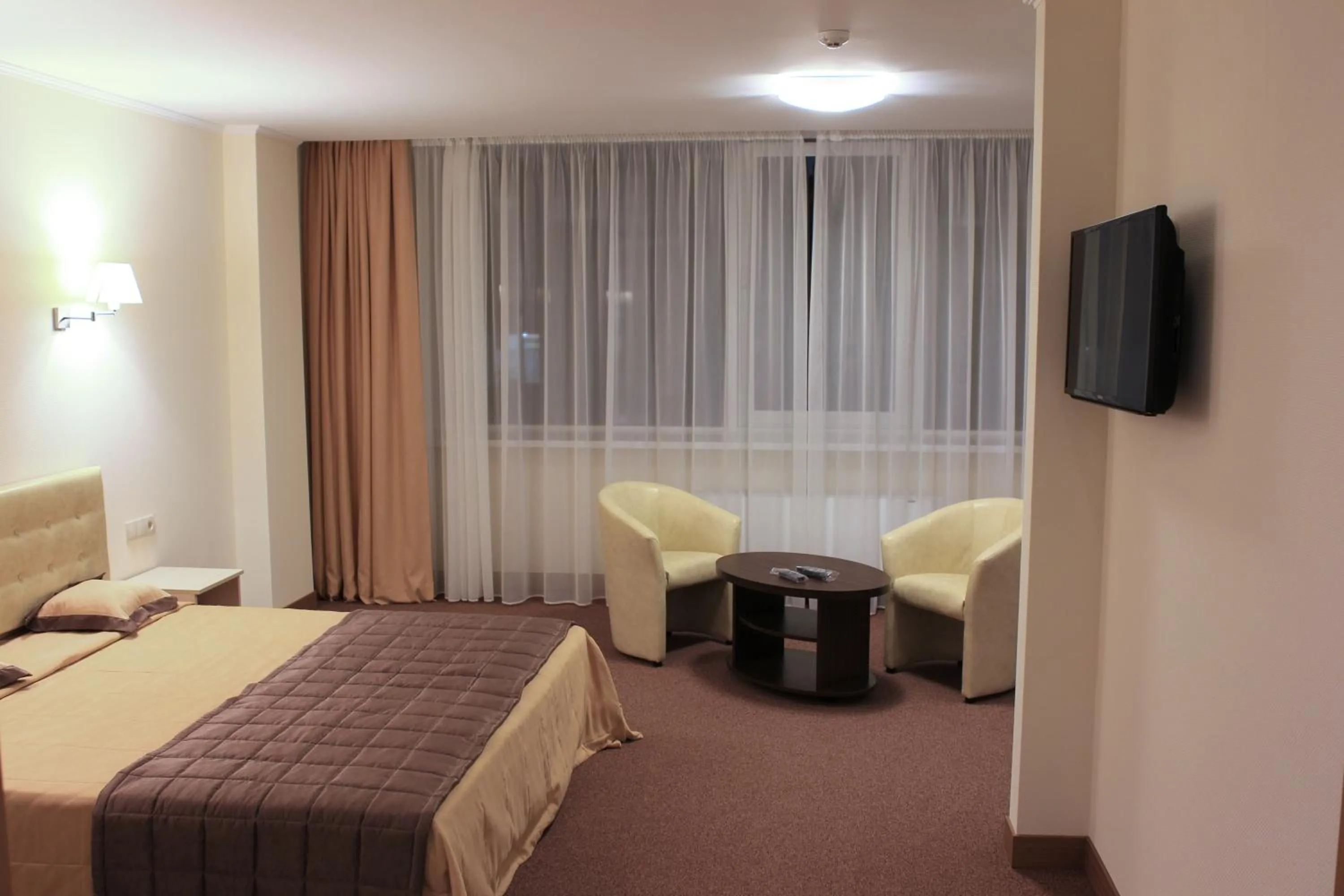 Photo of the whole room, Bed in Hotel Asteri