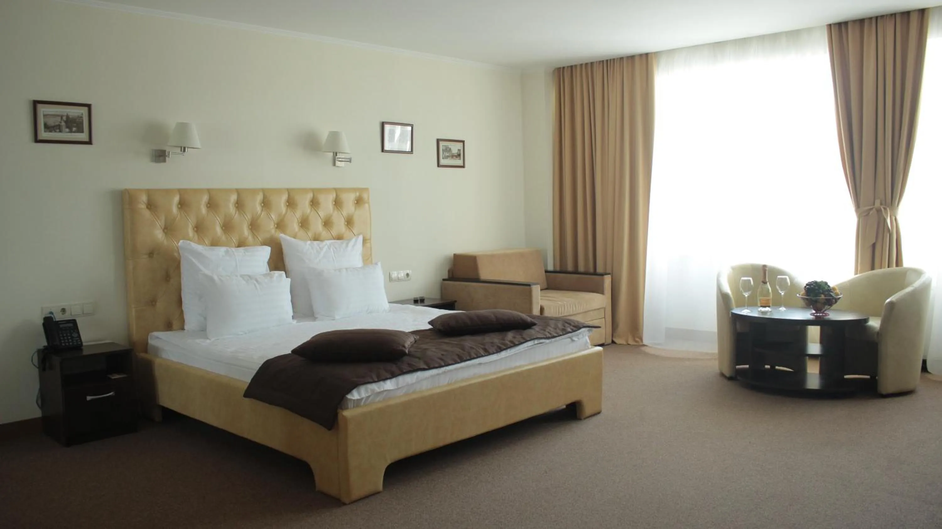 Bed in Hotel Asteri