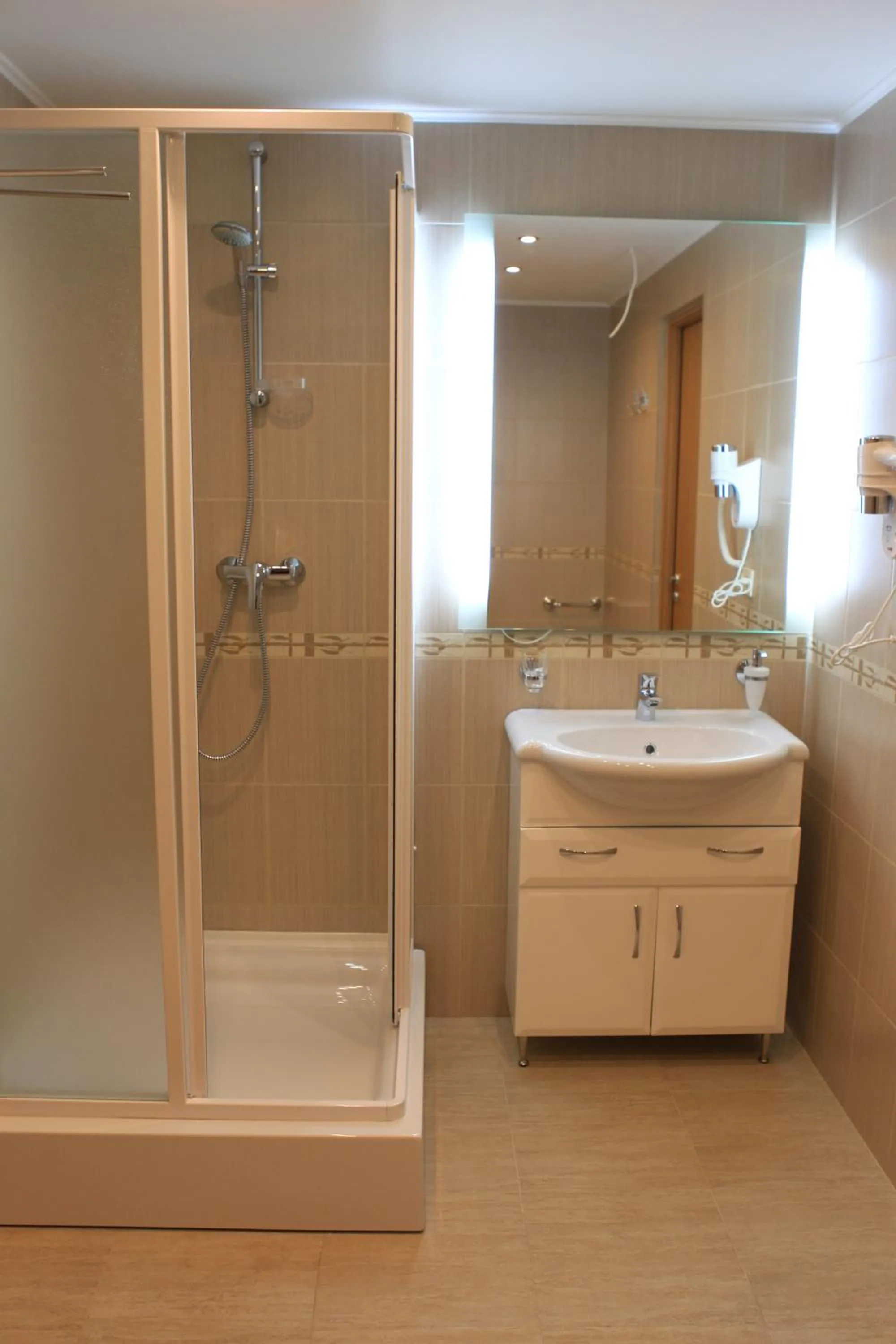 Bathroom in Hotel Asteri