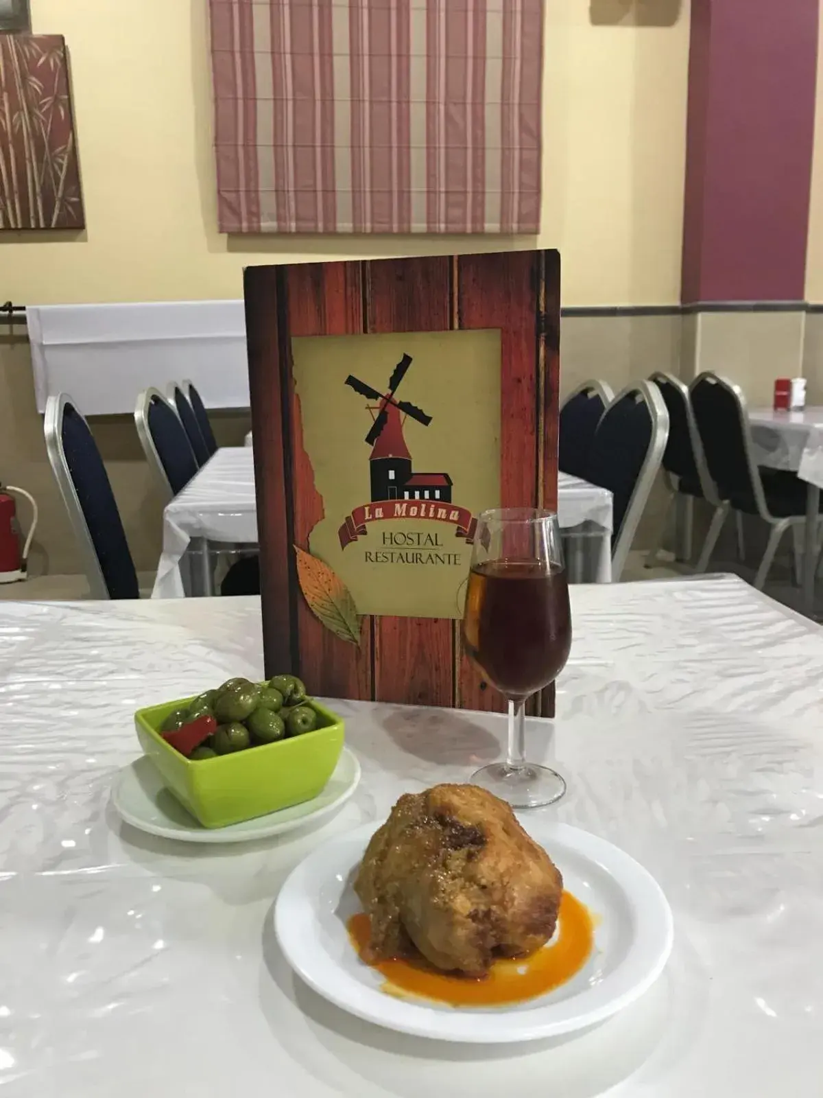 Restaurant/places to eat in Hostal la Molina Restaurant/places to eat in Hostal la Molina