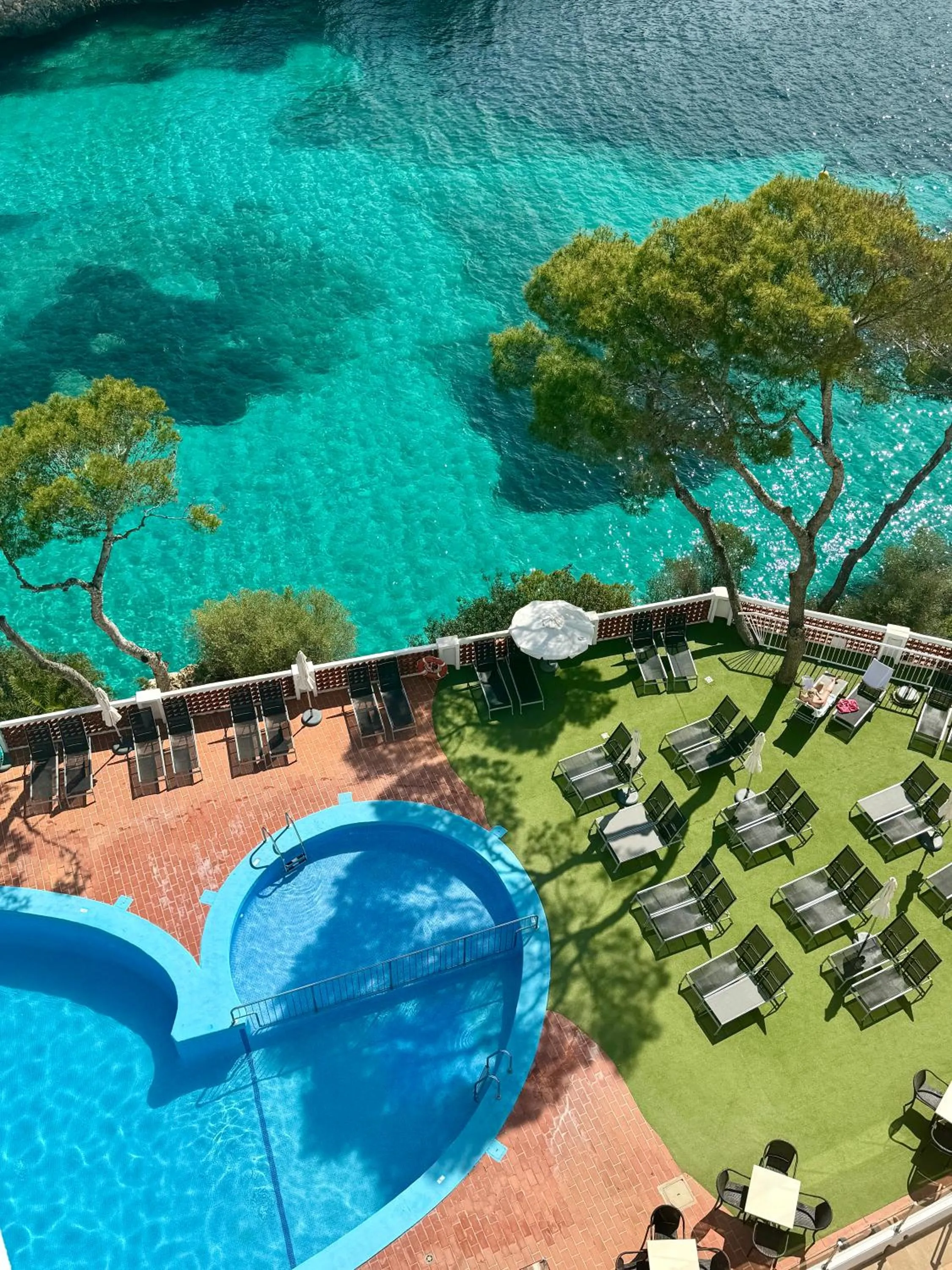 Swimming pool in Cabot Cala Ferrera