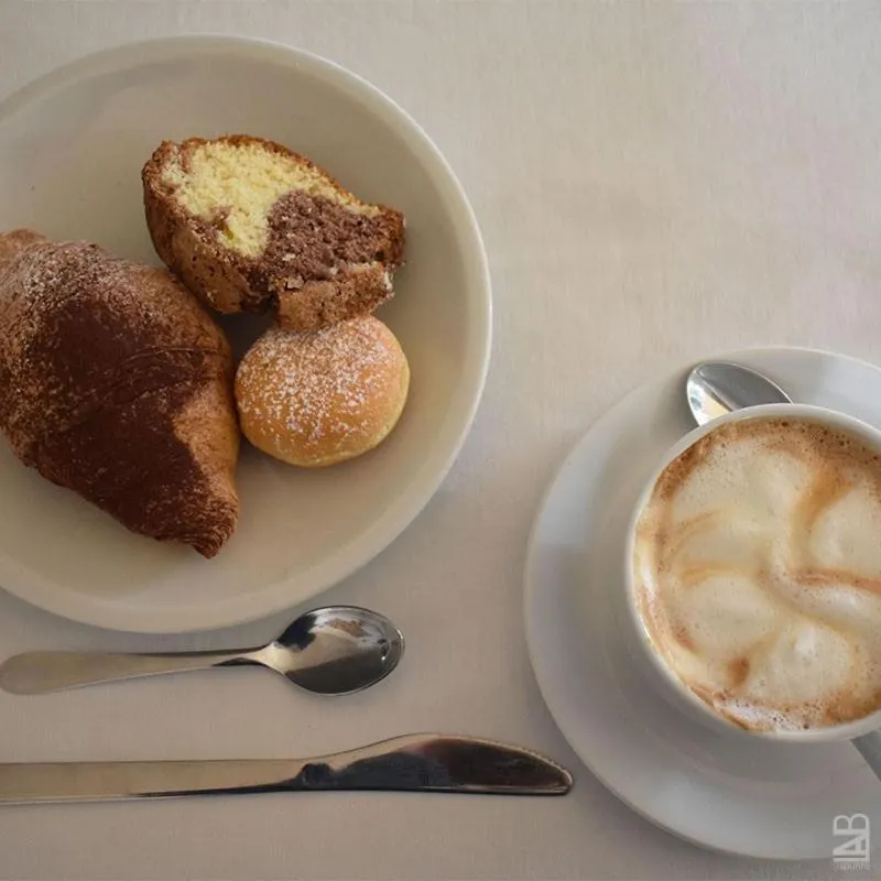 Breakfast in Hotel Zeus