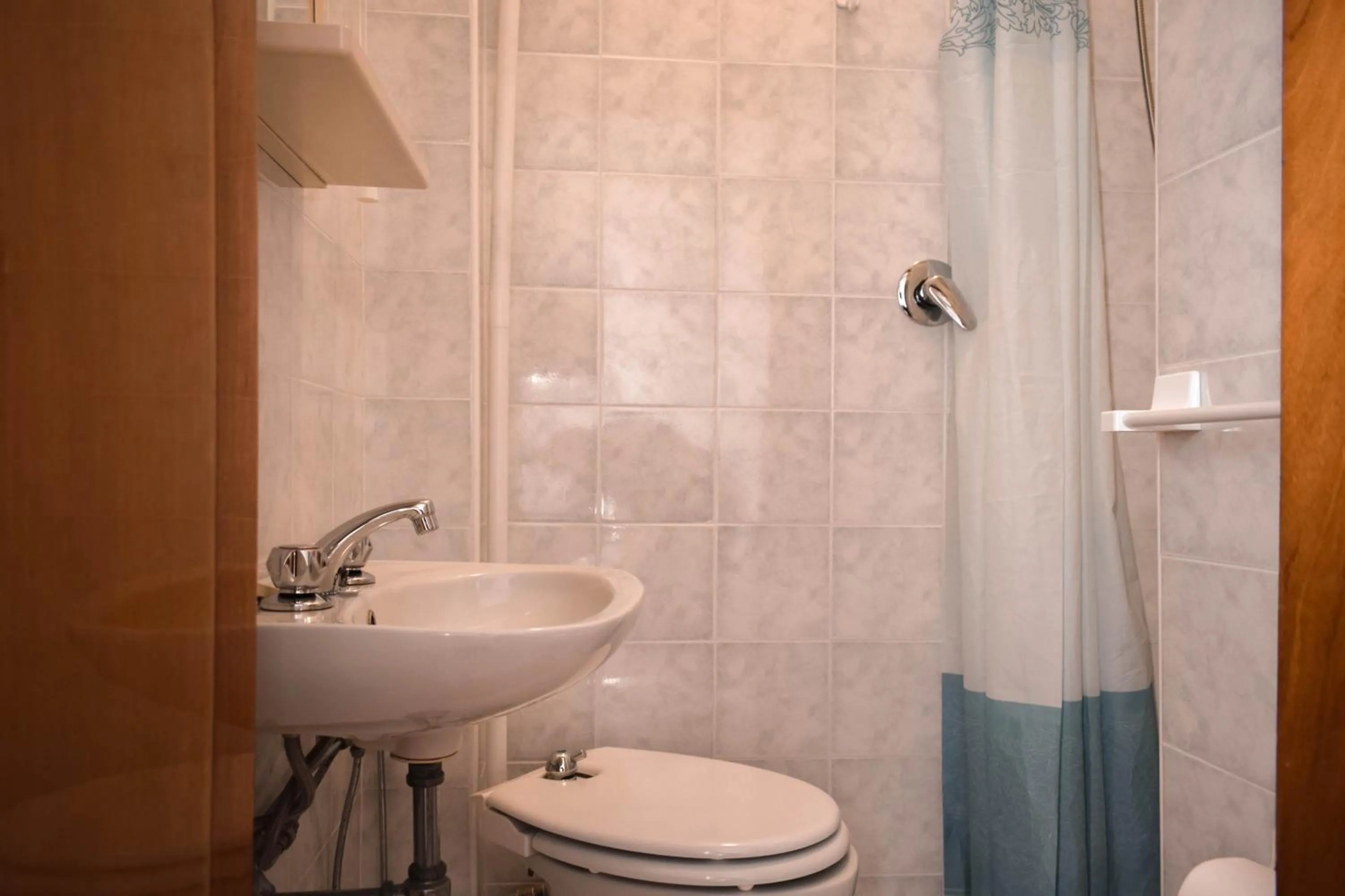 Bathroom in Hotel Zeus