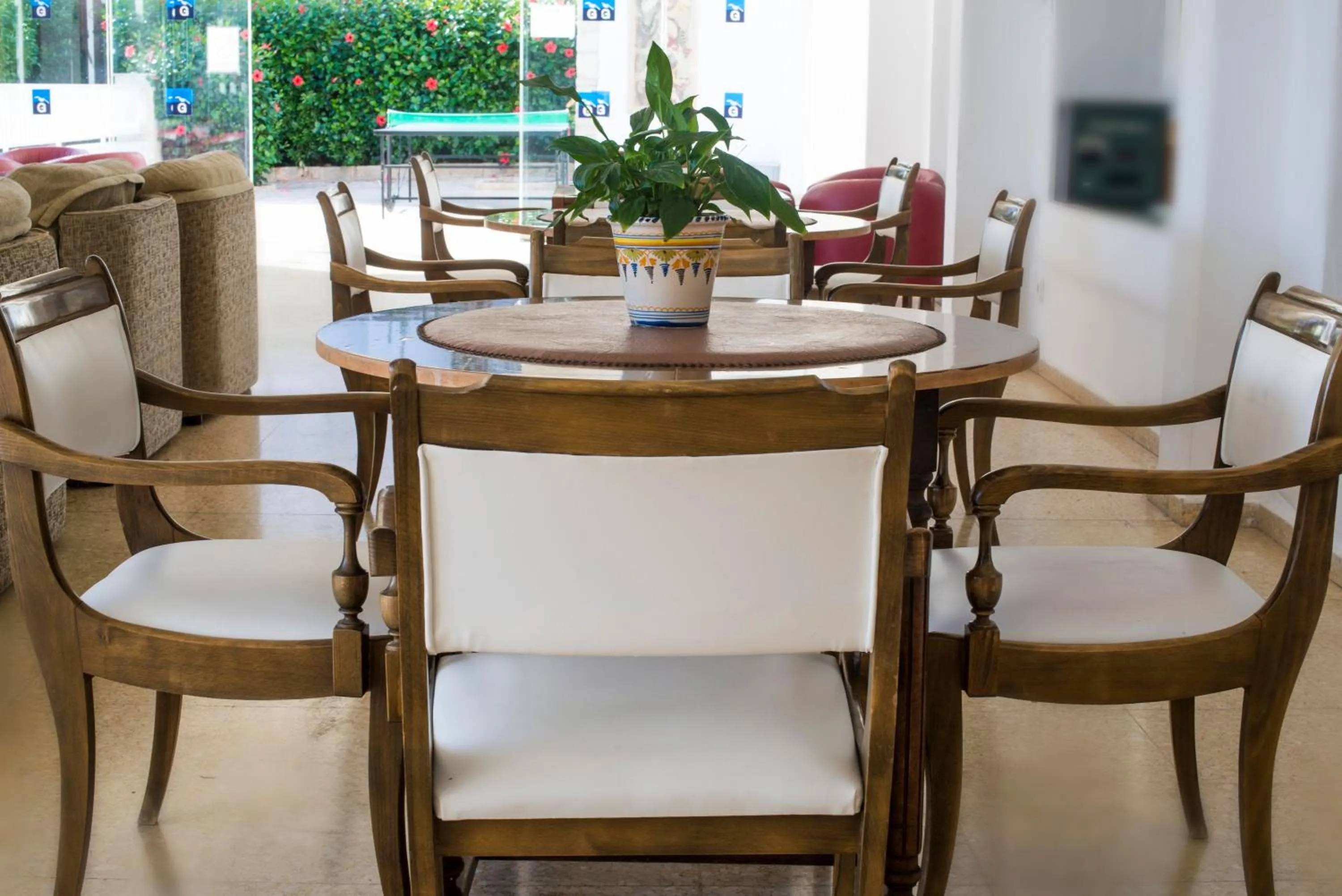 Lounge or bar in Gavimar Cala Gran Hotel and Apartments